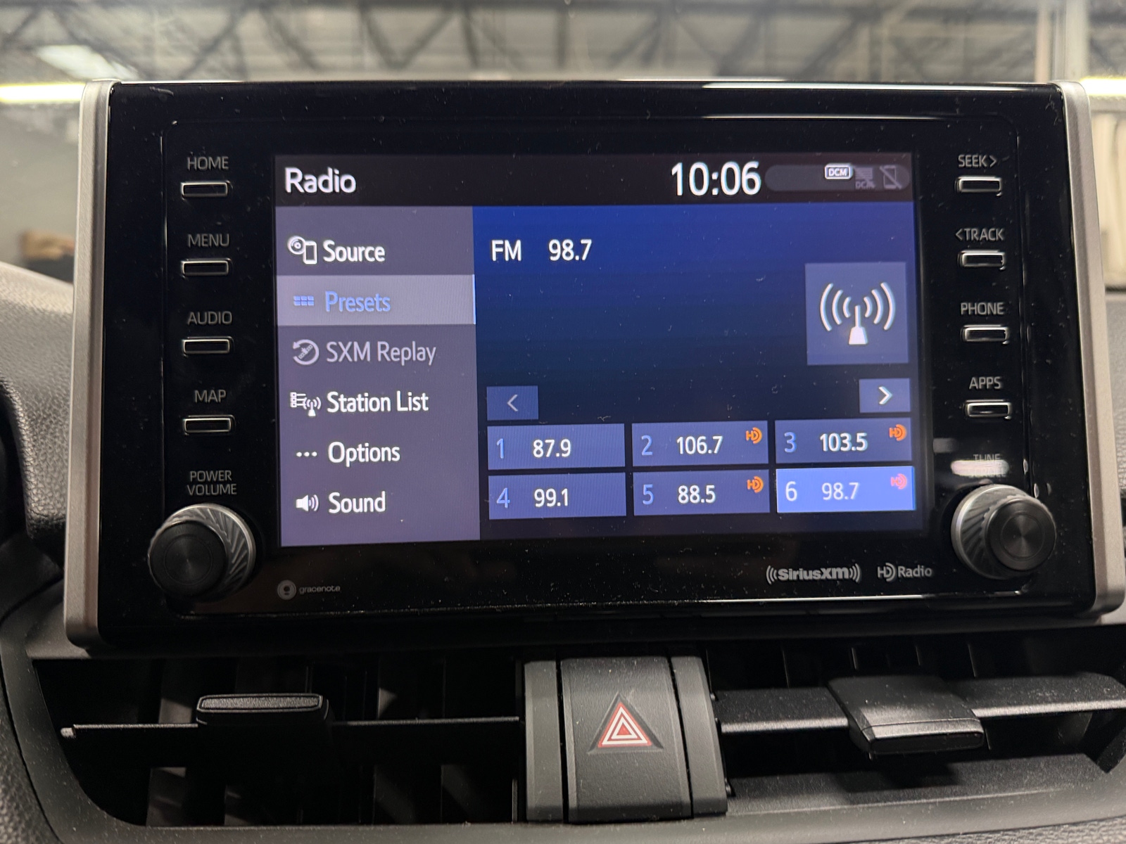 Thumbnail: 2019 Toyota RAV4 - 4