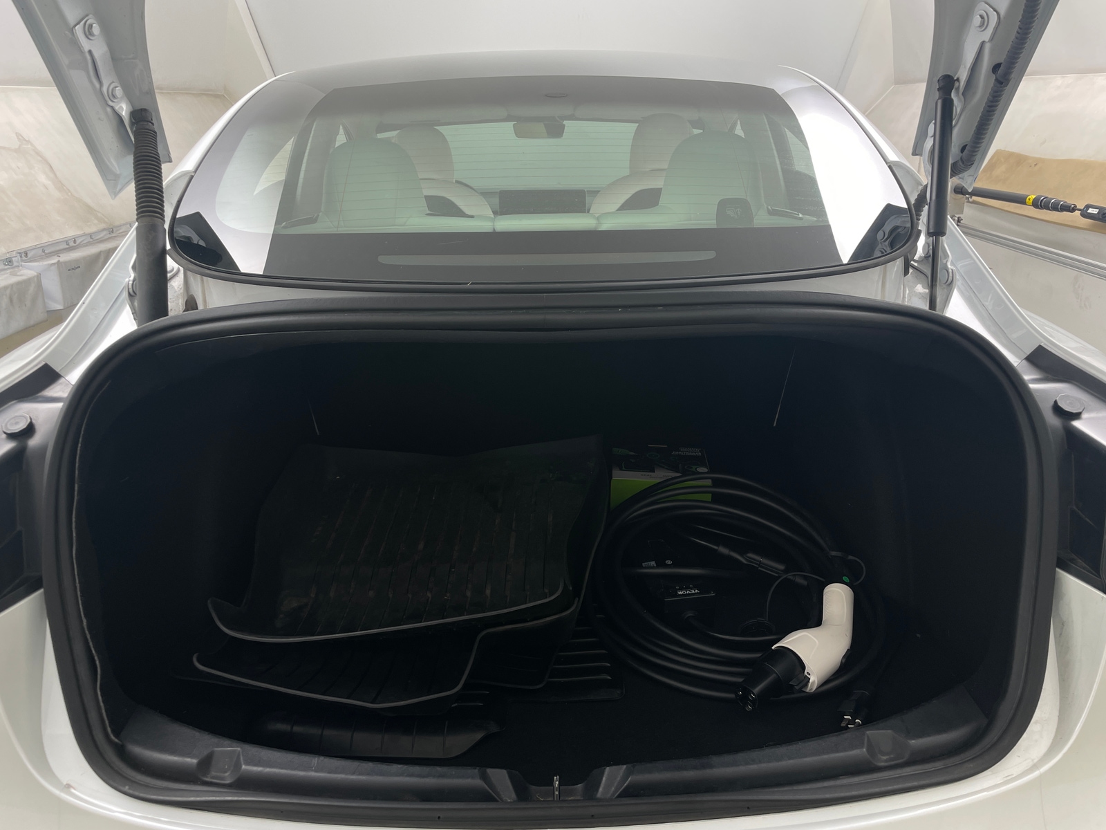 Thumbnail: 2022 Tesla Model 3 - 6