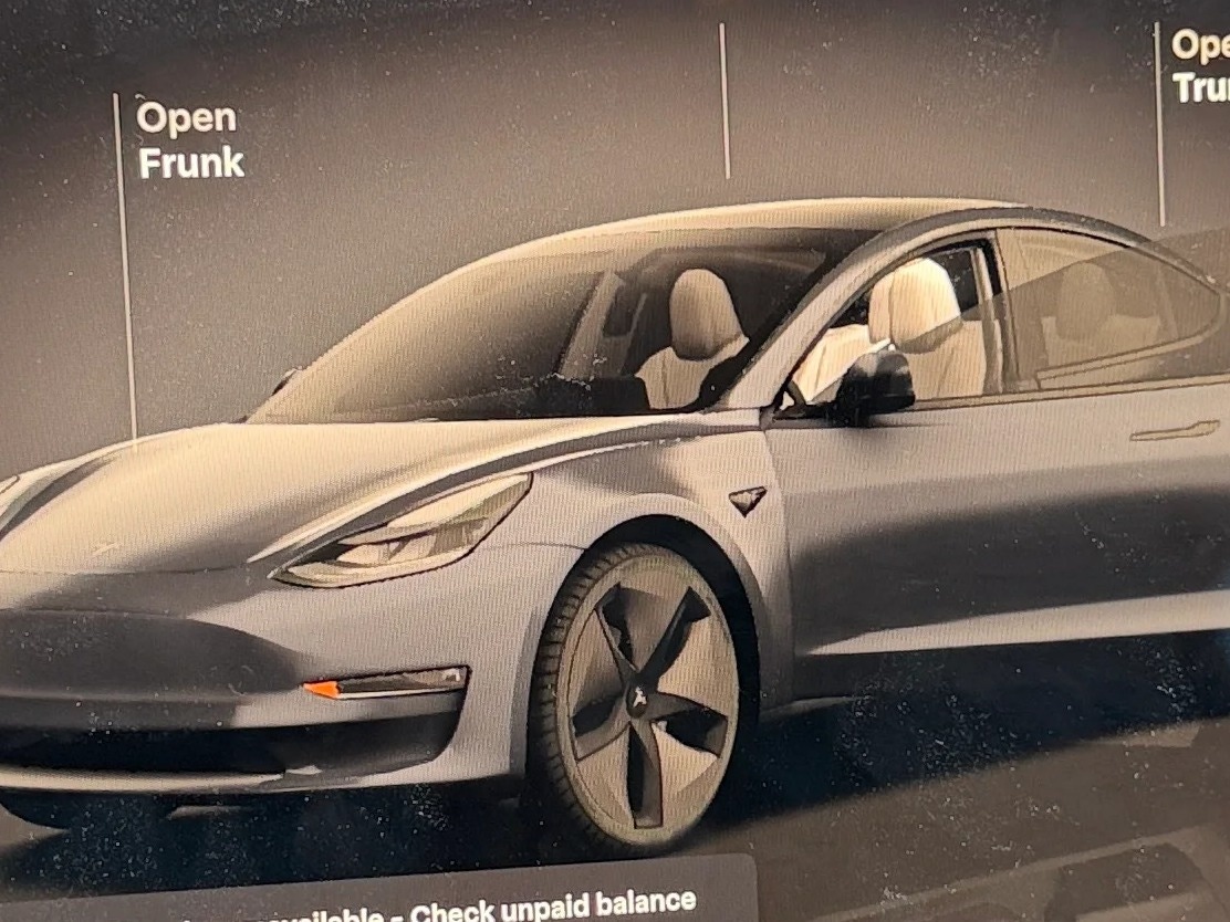 Thumbnail: 2023 Tesla Model 3 - 3