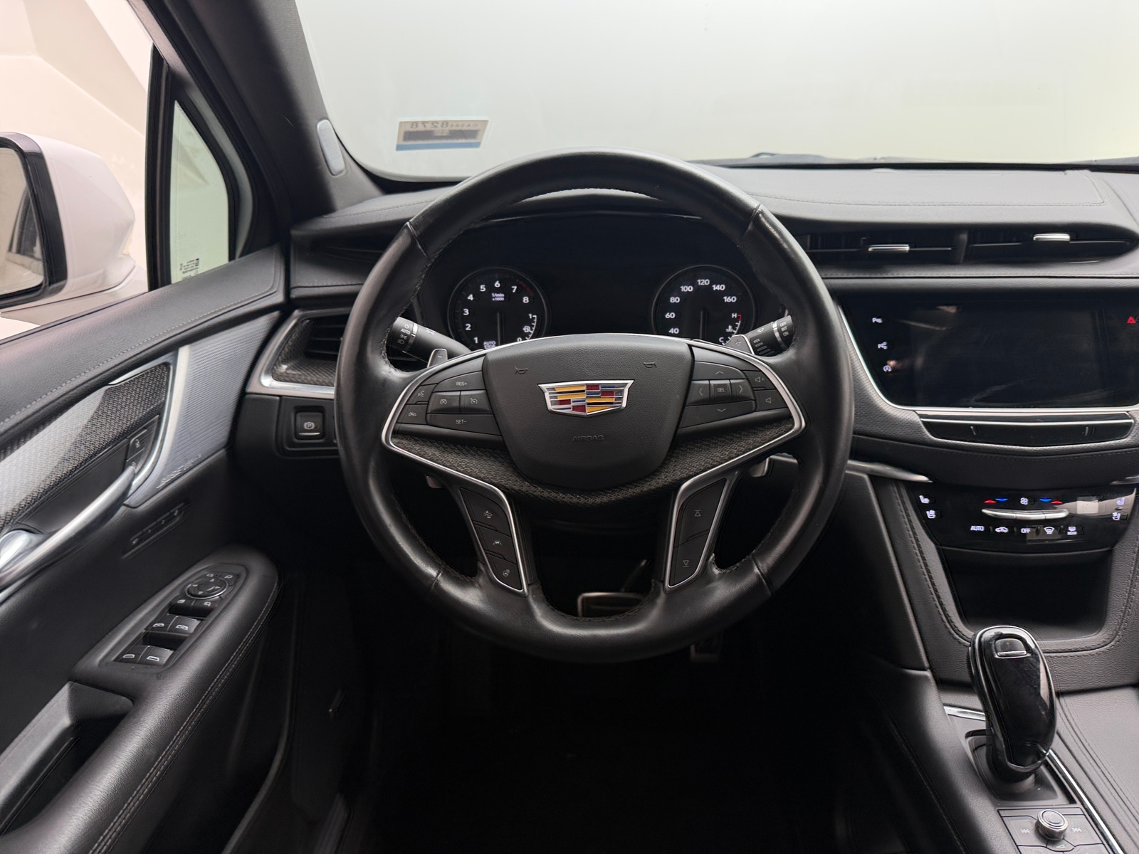 Thumbnail: 2024 Cadillac XT5 - 4