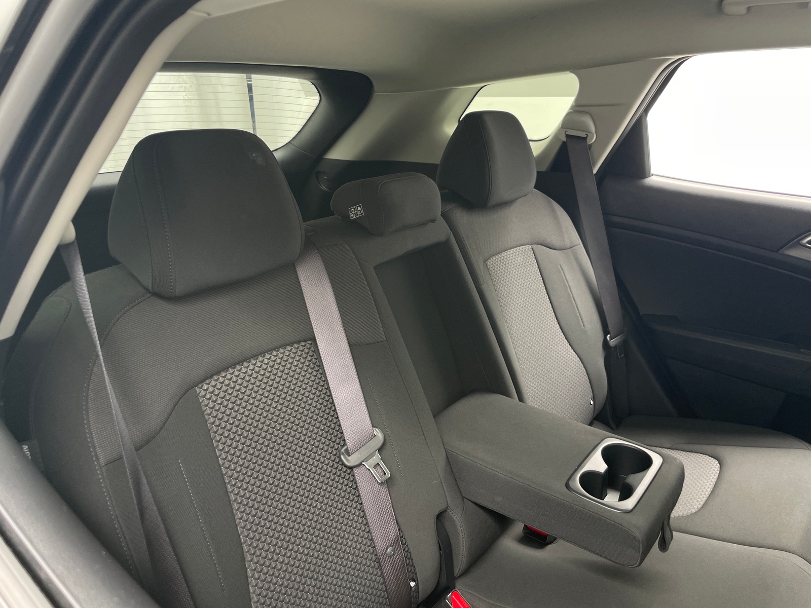 Thumbnail: 2026 Kia Sportage - 6