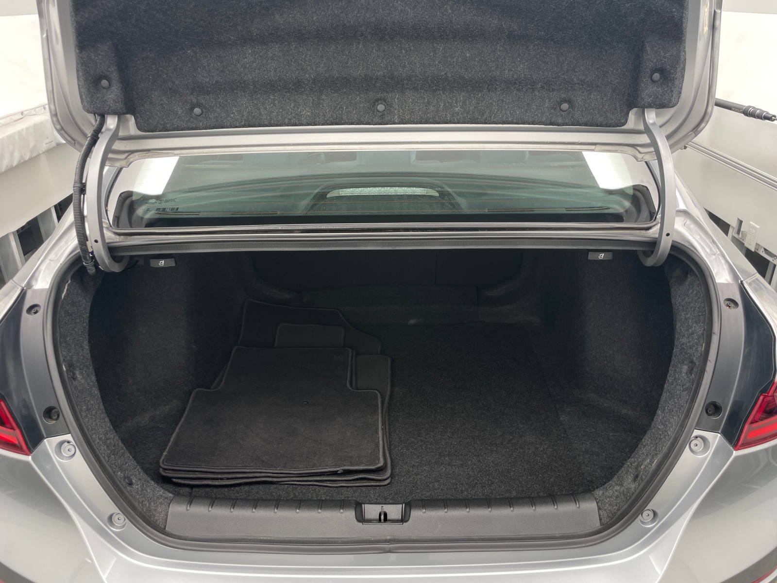 Thumbnail: 2021 Honda Insight - 7