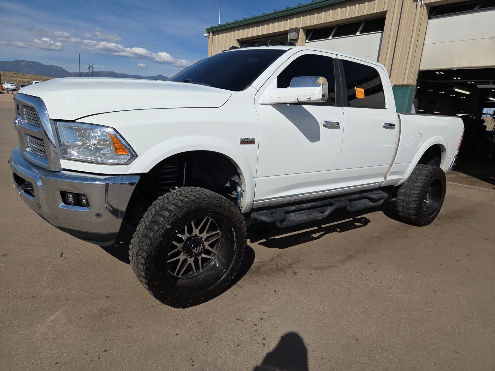 2018 Ram 2500 Laramie 4x4 Crew Cab 6'4" Box