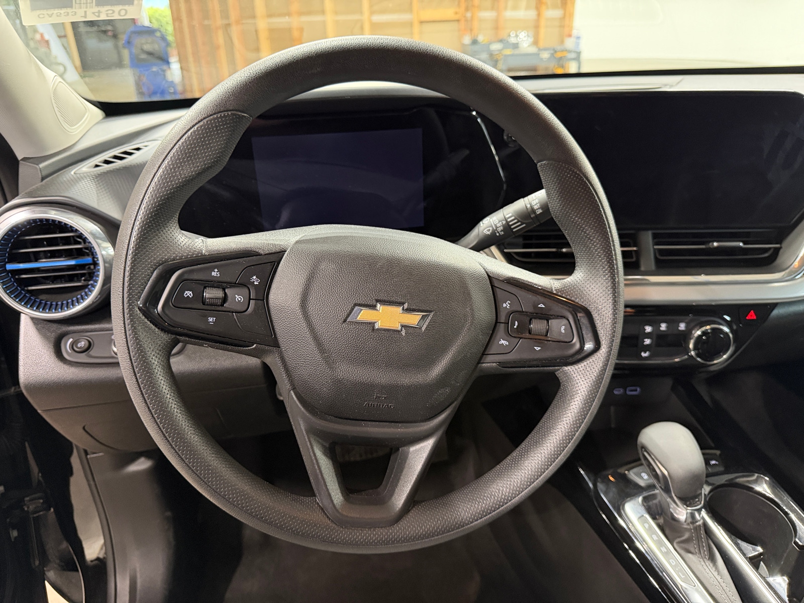 Thumbnail: 2025 Chevrolet Trax - 4