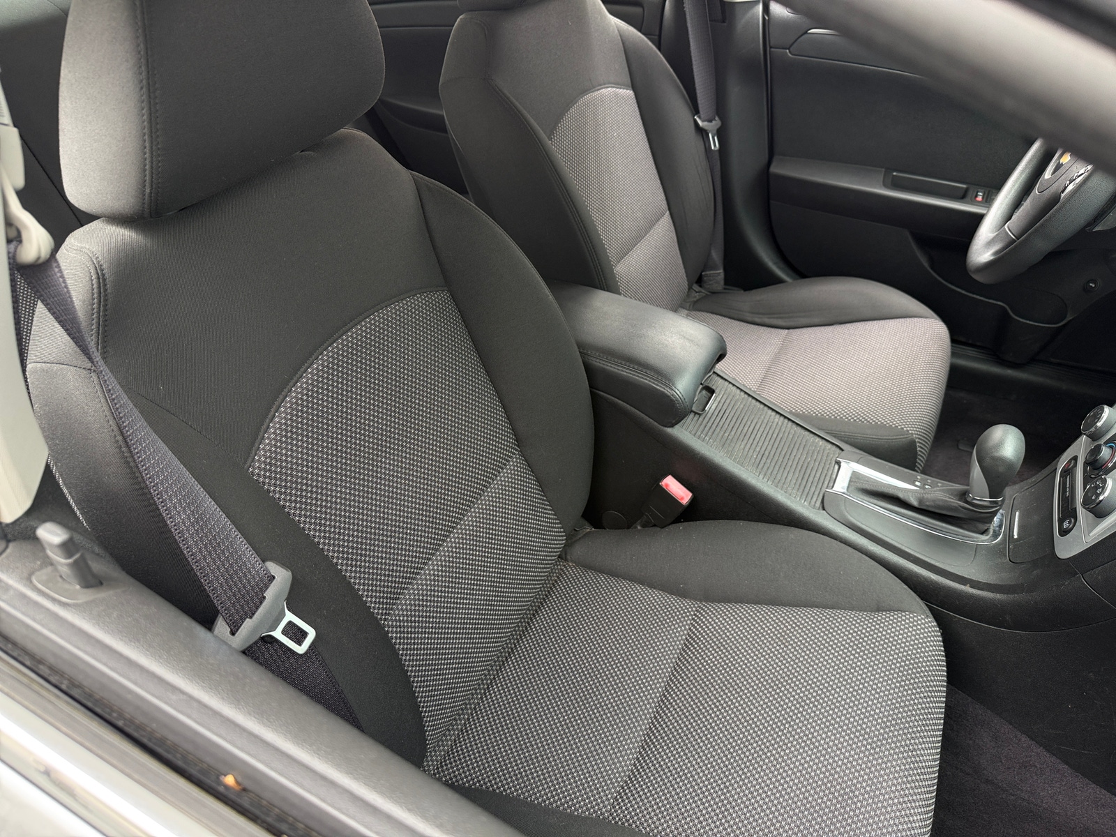 Thumbnail: 2010 Chevrolet Malibu - 2