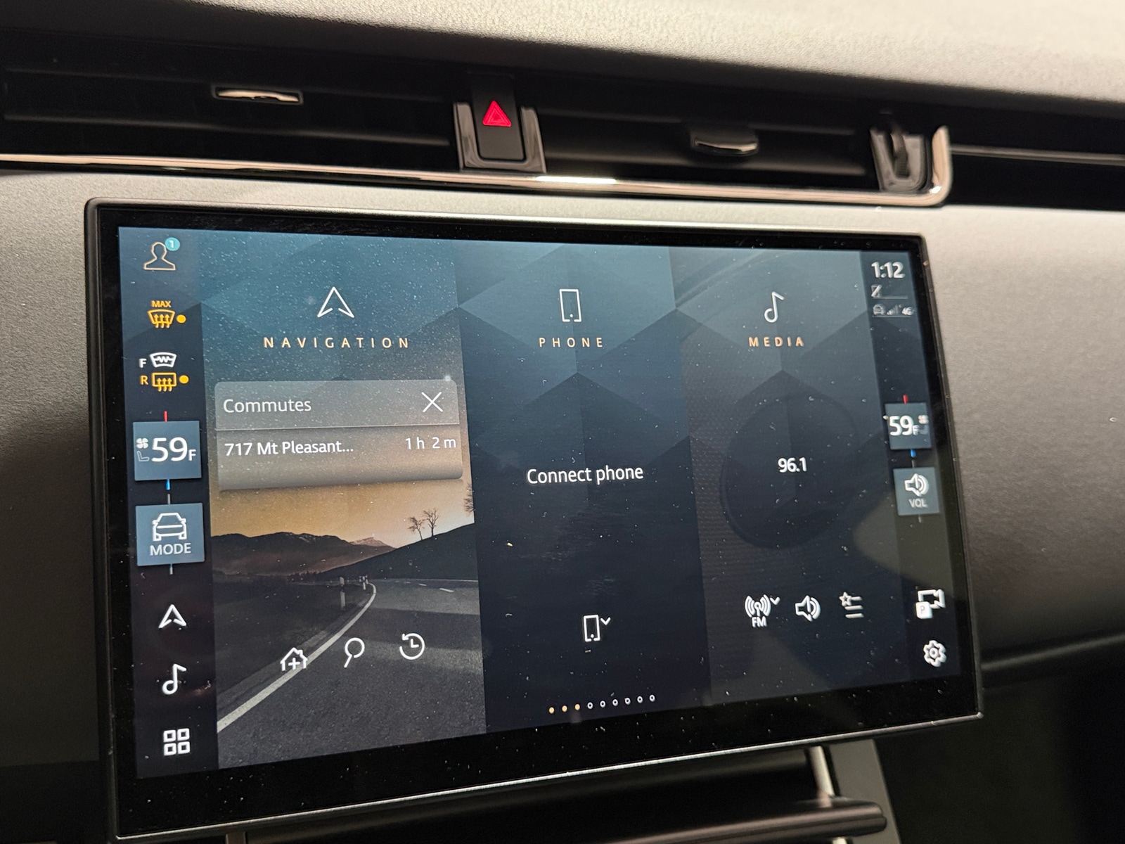Thumbnail: 2024 Land Rover Range Rover Evoque - 3