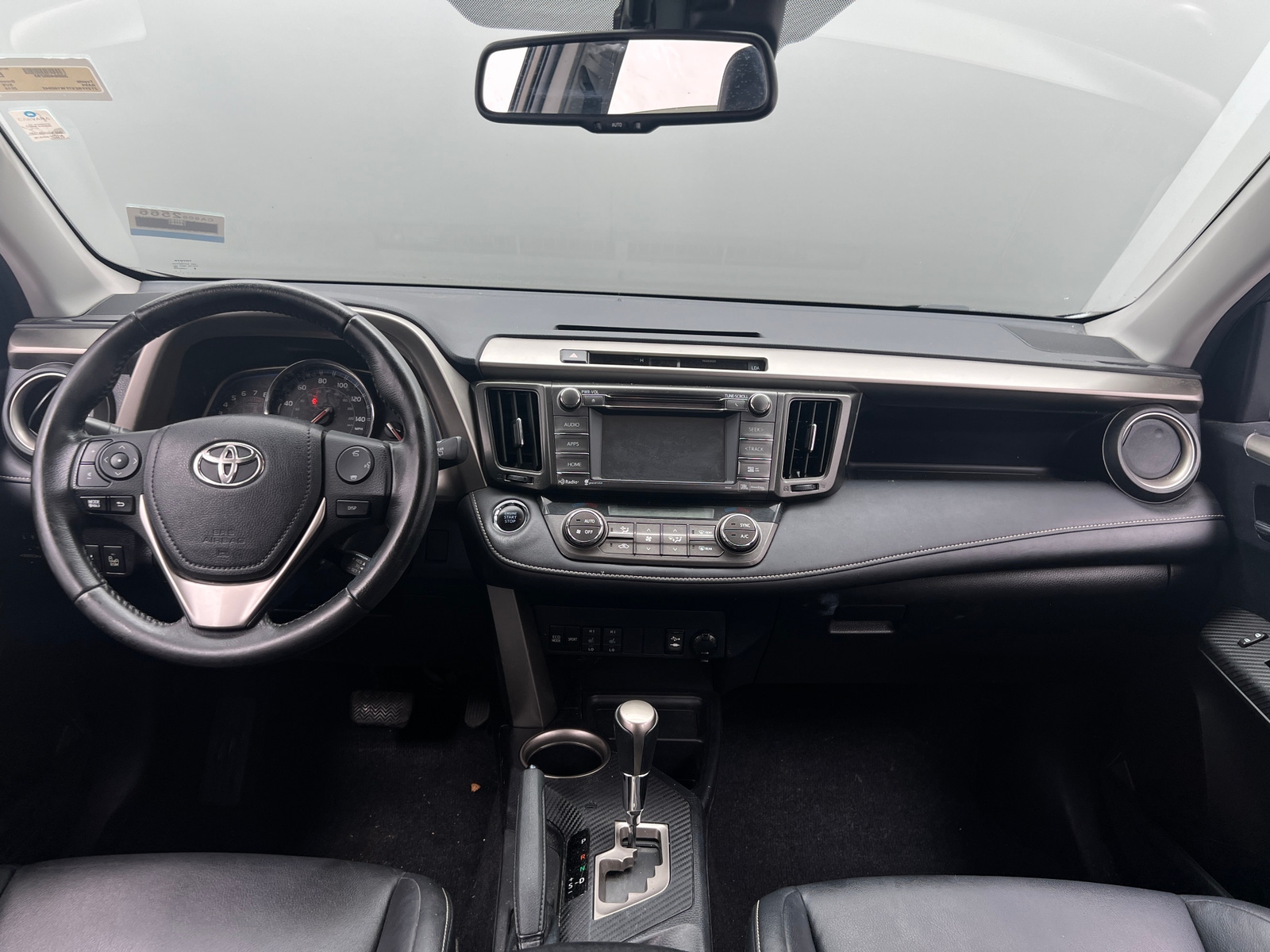 Thumbnail: 2015 Toyota RAV4 - 2