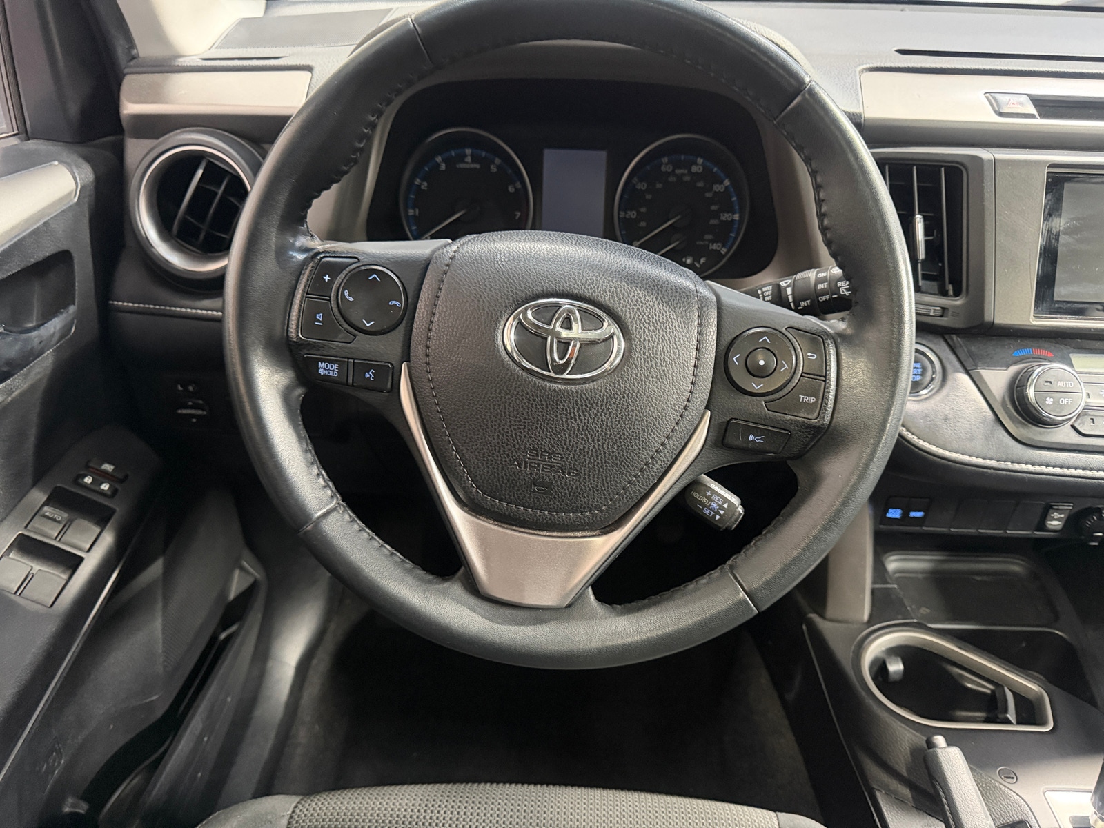 Thumbnail: 2018 Toyota RAV4 - 5