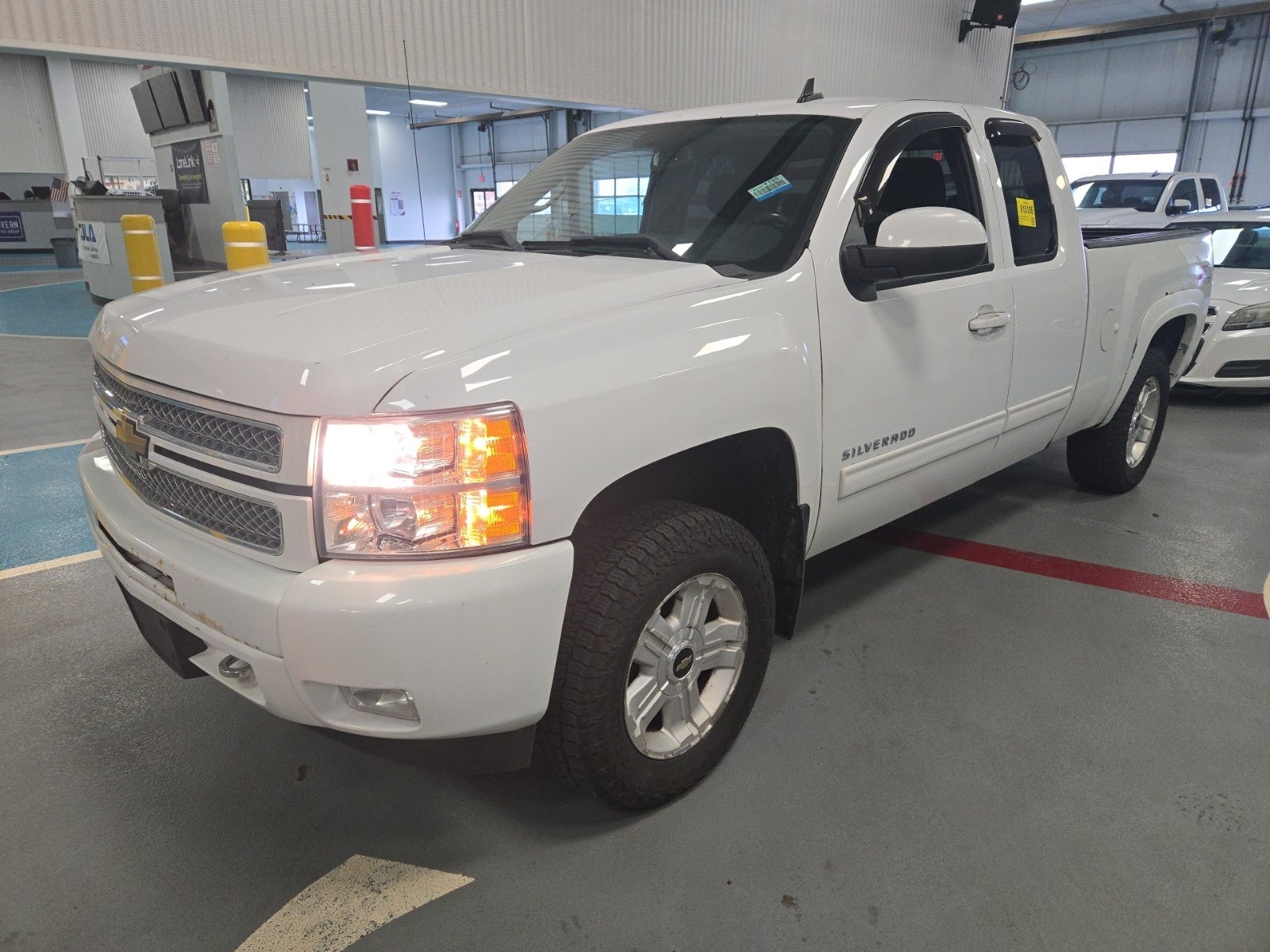 2013 Chevrolet Silverado 1500 4WD Ext Cab 143.5" LT