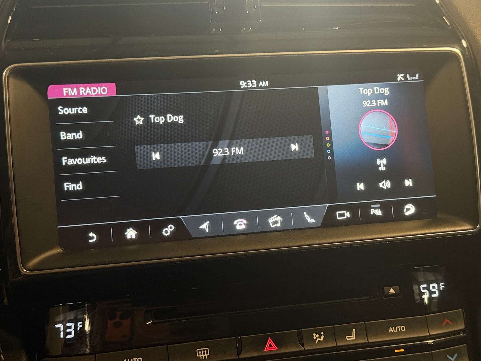 Thumbnail: 2017 Jaguar F-Pace - 3
