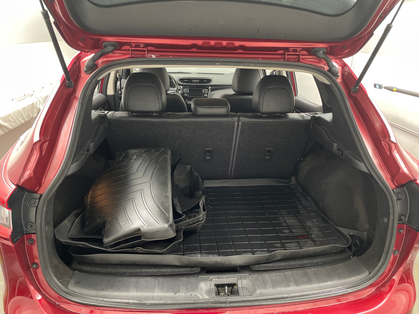 Thumbnail: 2021 Nissan Rogue Sport - 6