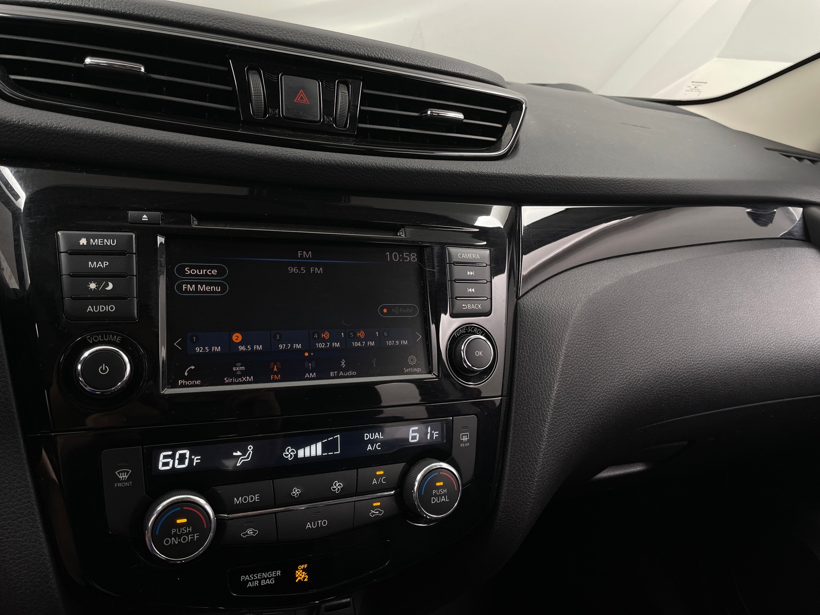 Thumbnail: 2021 Nissan Rogue Sport - 3