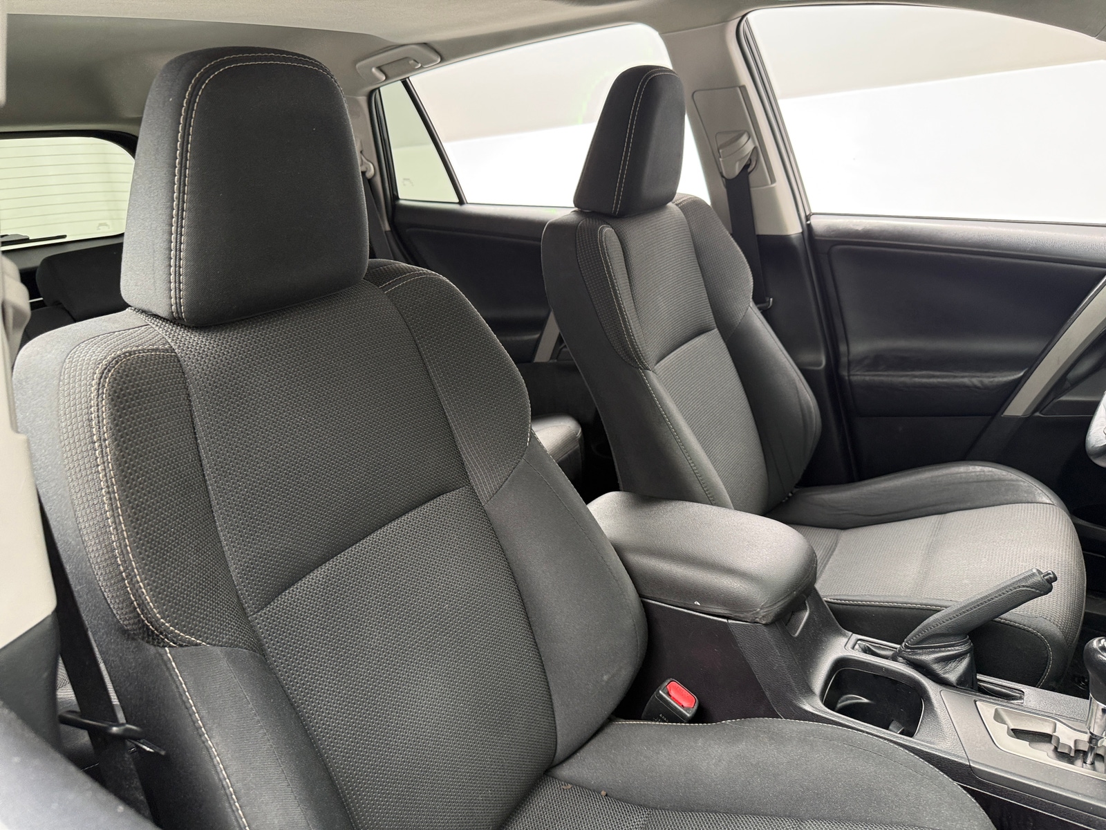 Thumbnail: 2017 Toyota RAV4 - 2