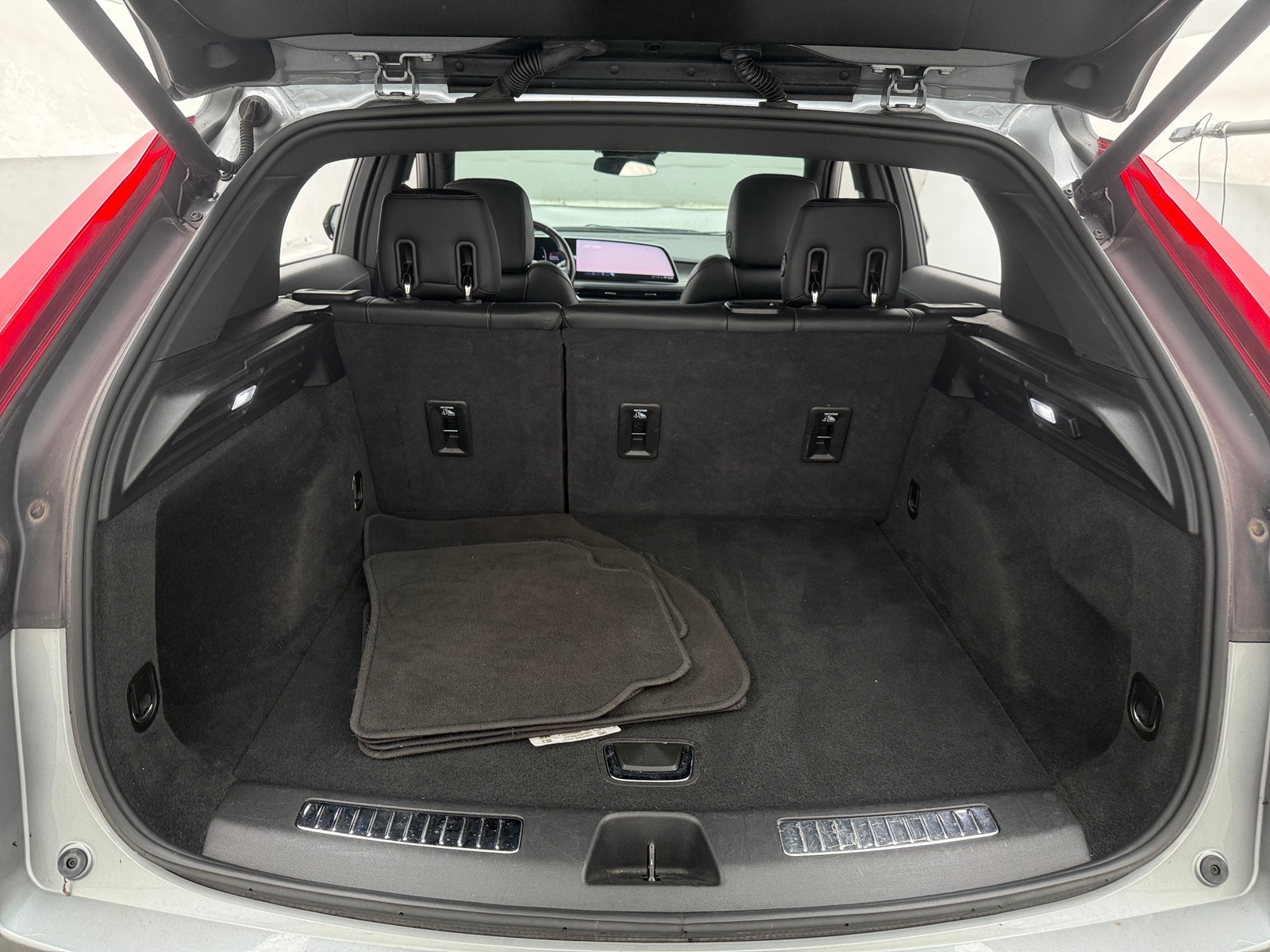 Thumbnail: 2024 Cadillac XT4 - 6