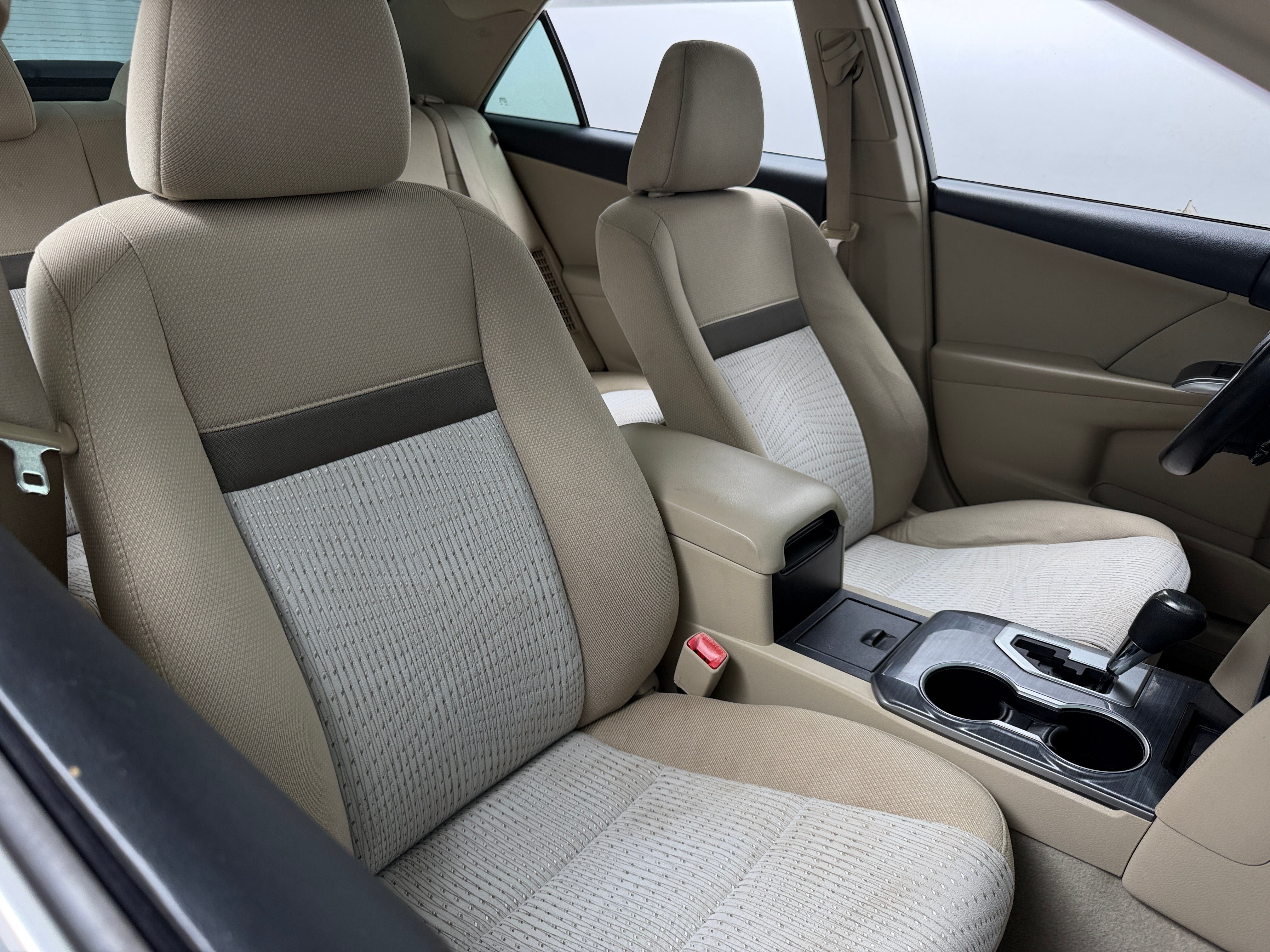 2014 Toyota Camry XLE Hybrid