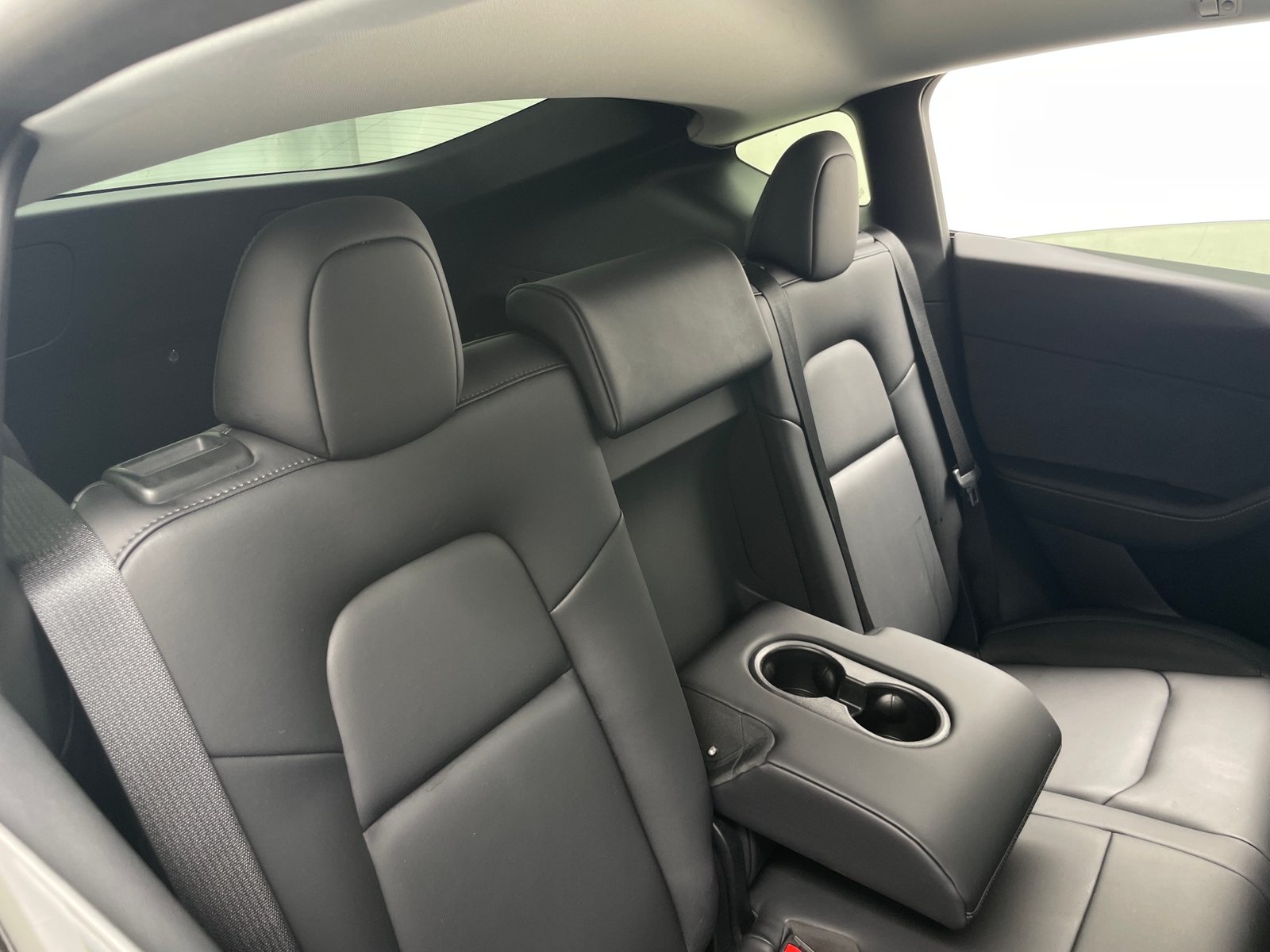 Thumbnail: 2022 Tesla Model Y - 5