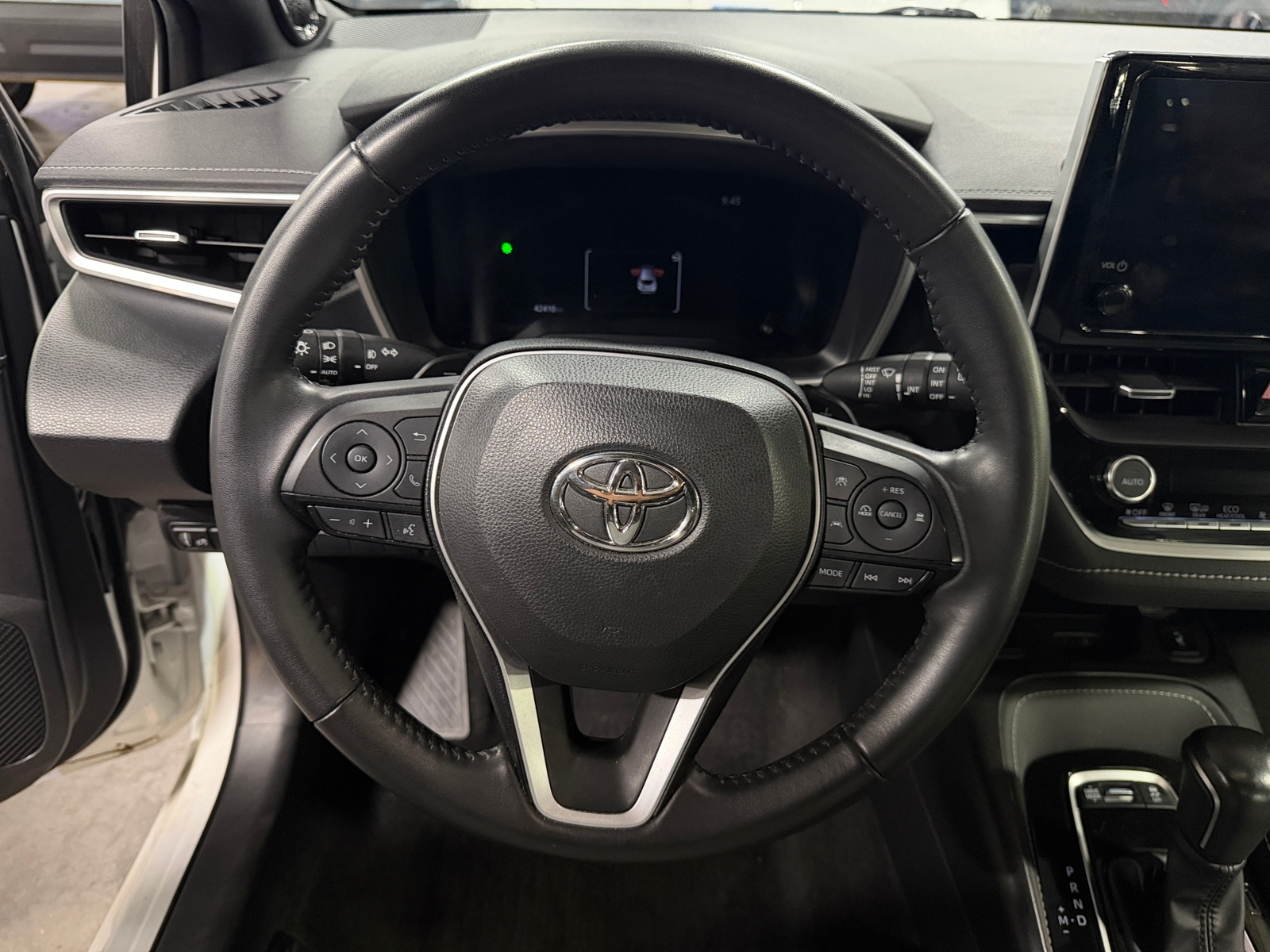 Thumbnail: 2023 Toyota Corolla - 4
