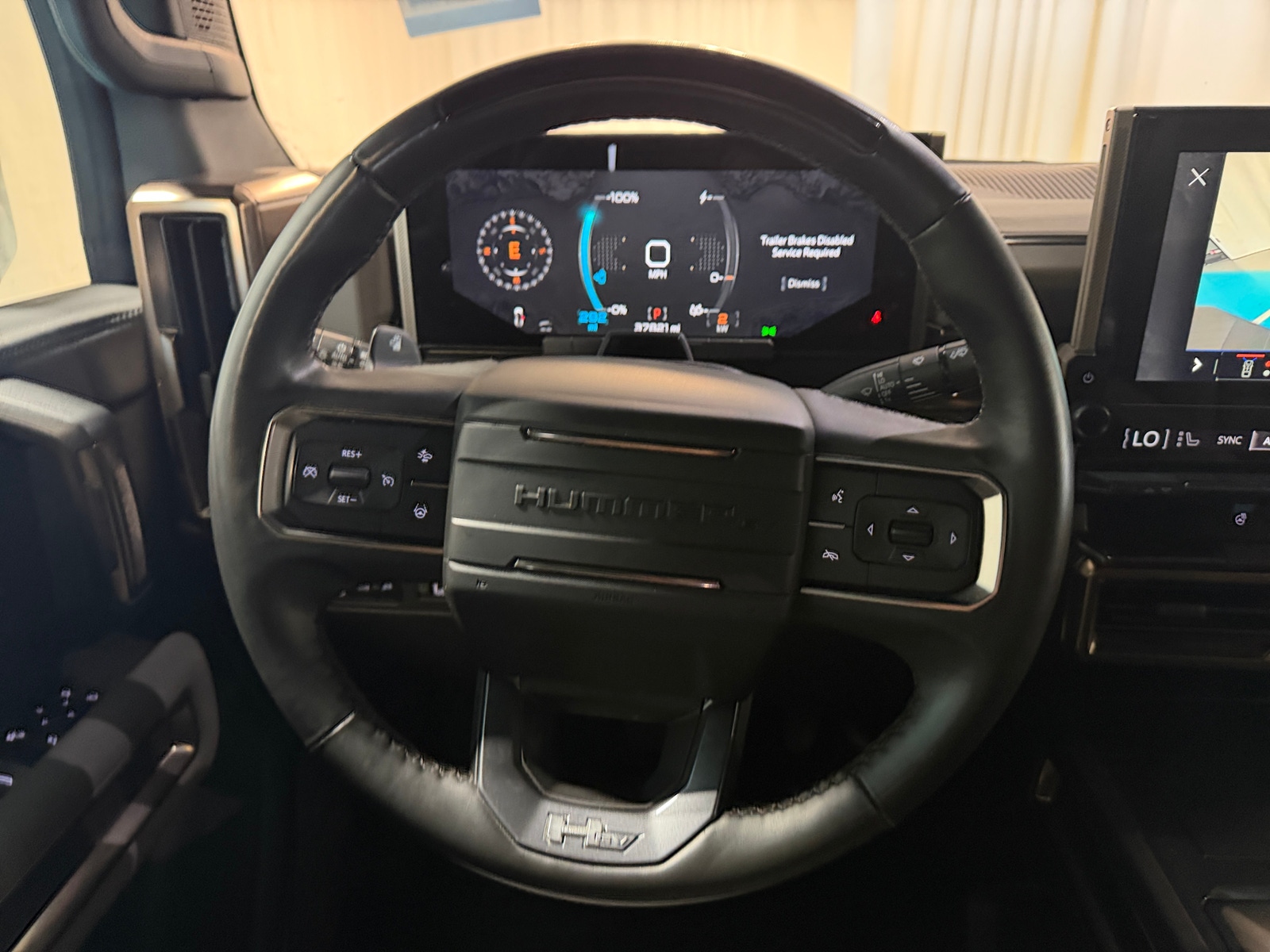 Thumbnail: 2025 GMC Hummer EV - 4
