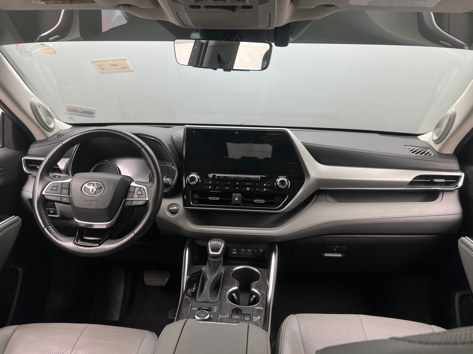 Thumbnail: 2022 Toyota Highlander - 2