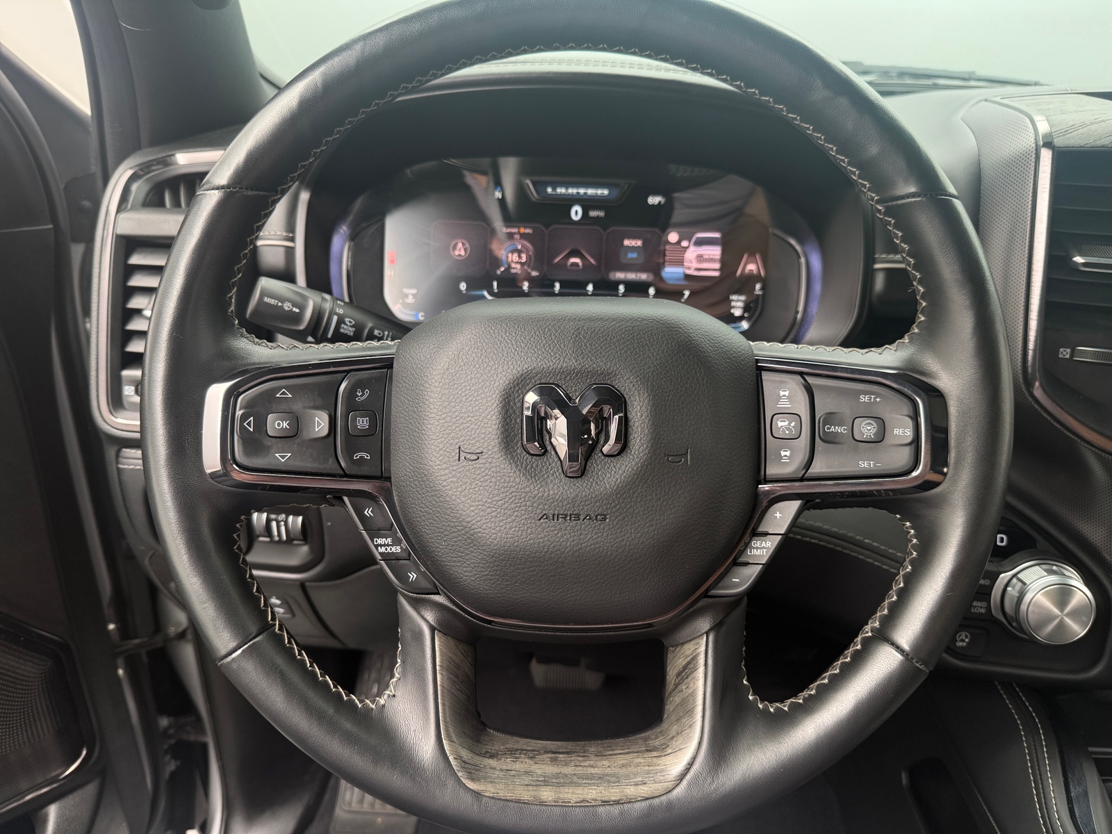 Thumbnail: 2026 RAM 1500 - 4