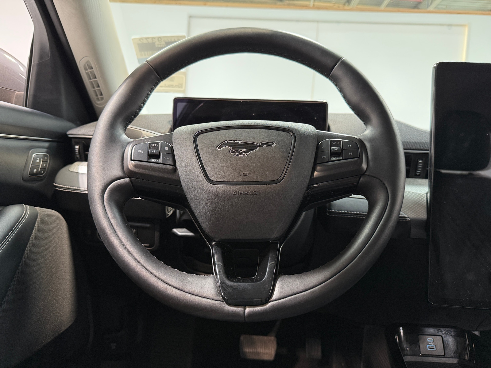 Thumbnail: 2021 Ford Mustang Mach-E - 4