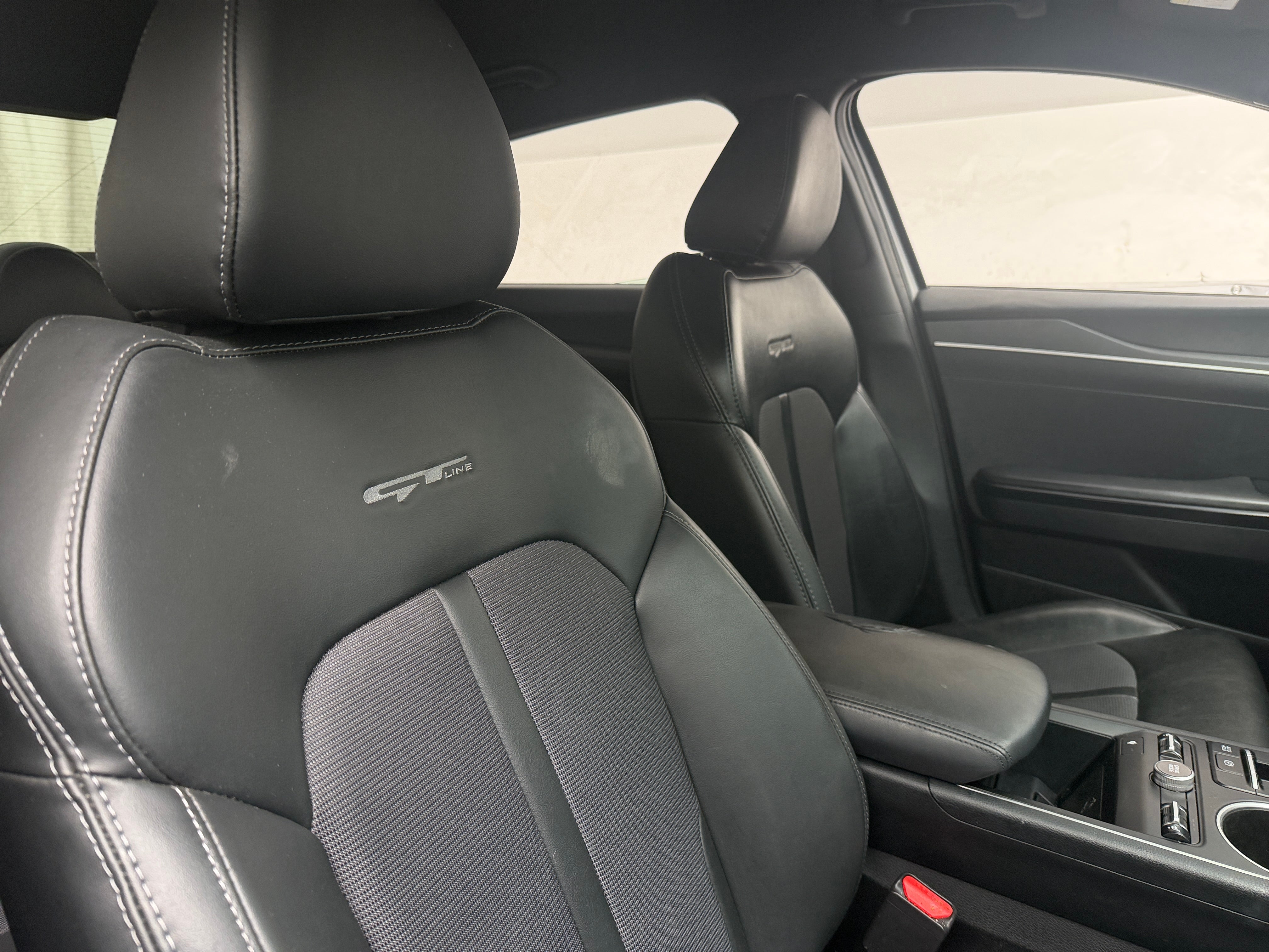 2022 Kia K5