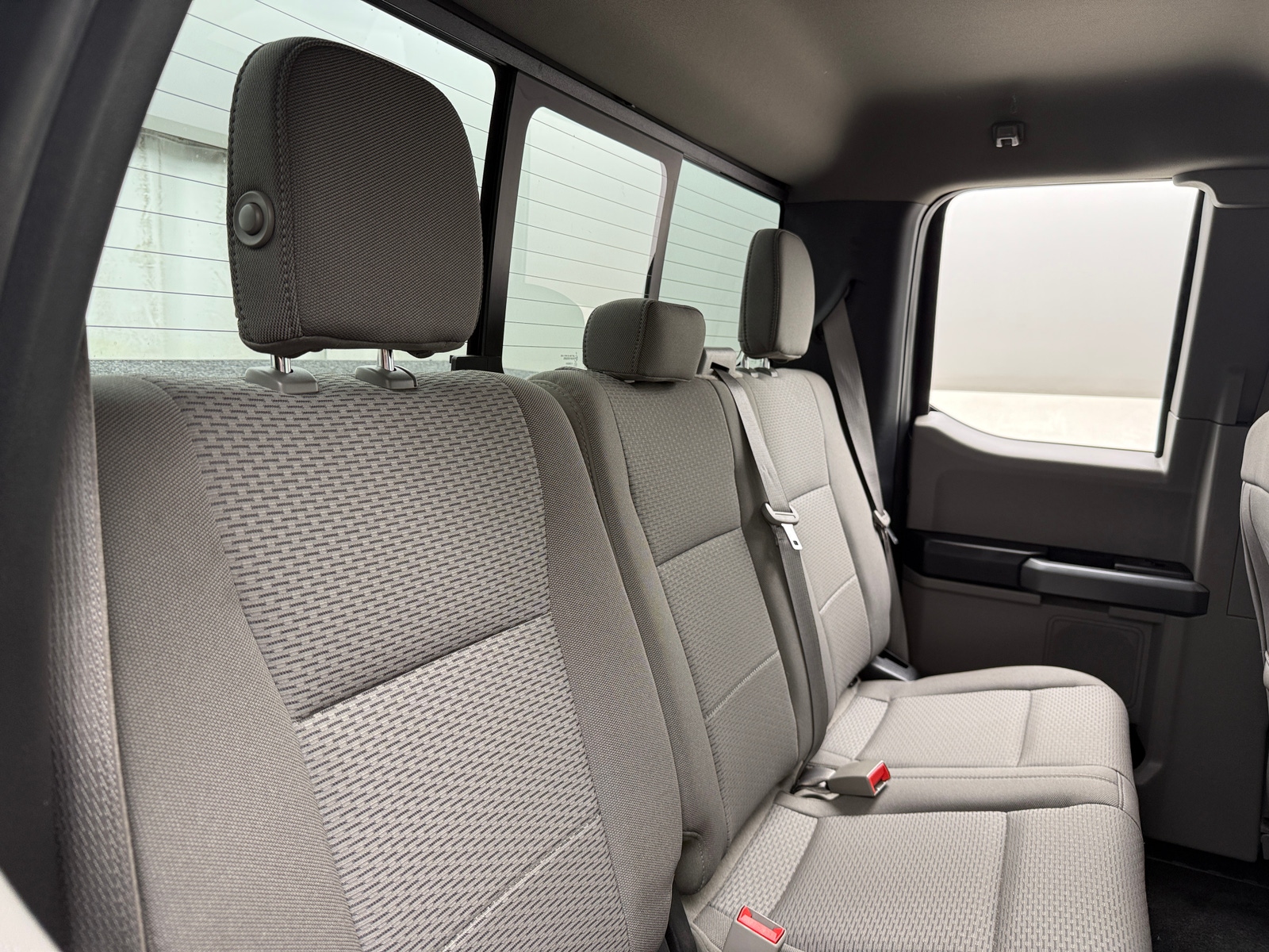 Thumbnail: 2018 Ford Econoline - 6