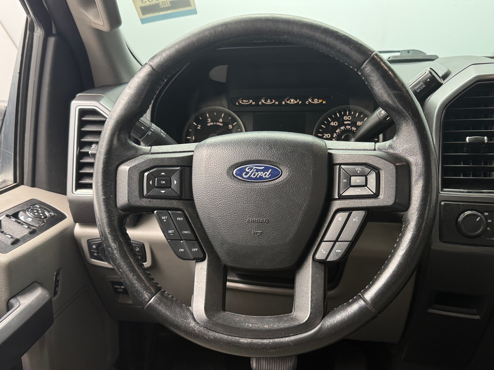 Thumbnail: 2019 Ford Econoline - 5