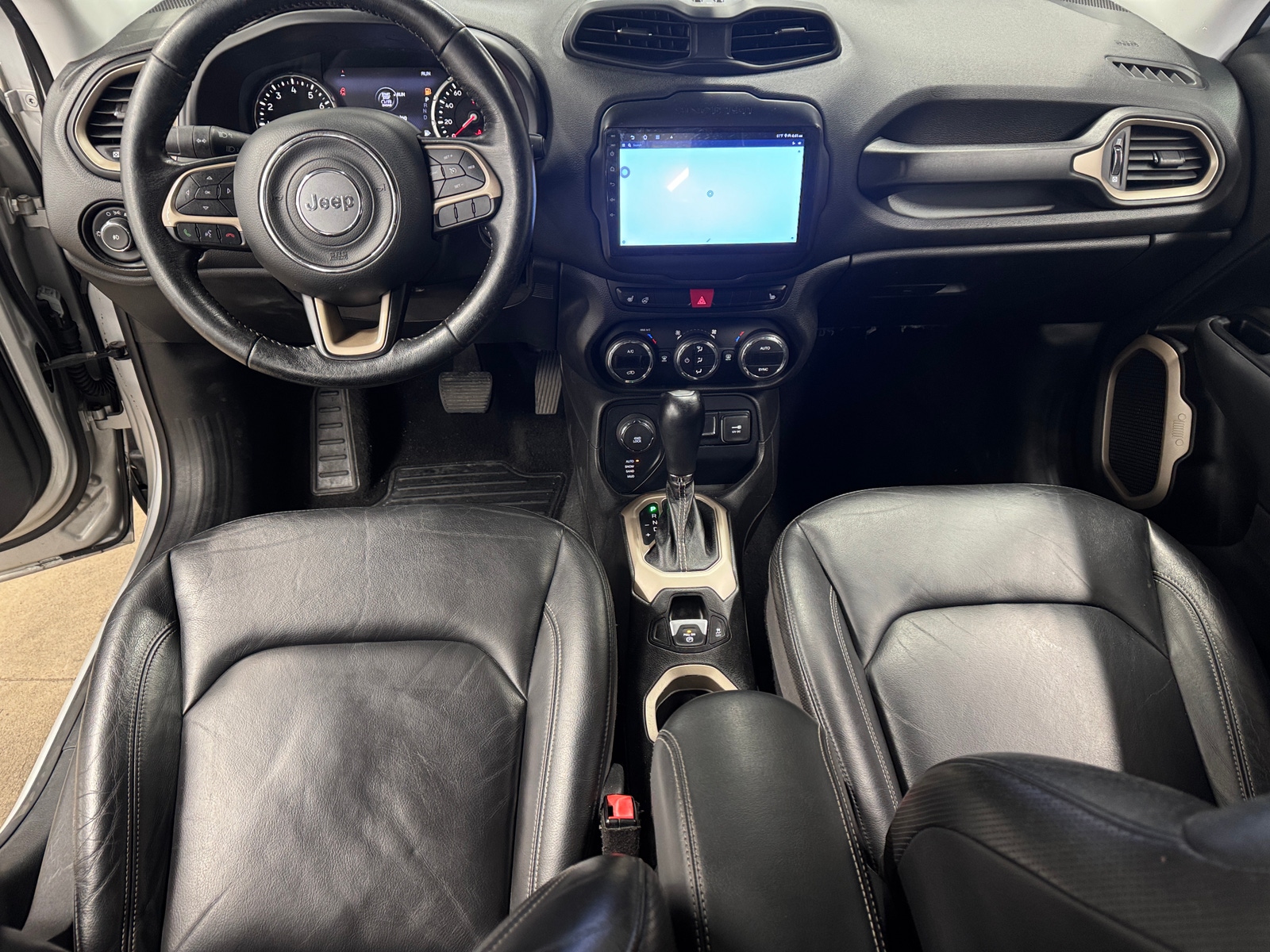 Thumbnail: 2017 Jeep Renegade - 2