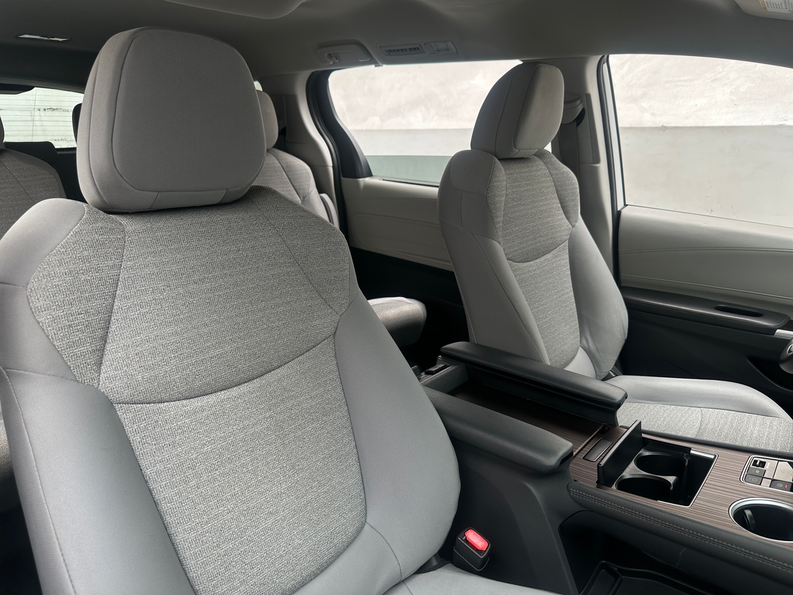 Thumbnail: 2021 Toyota Sienna - 2