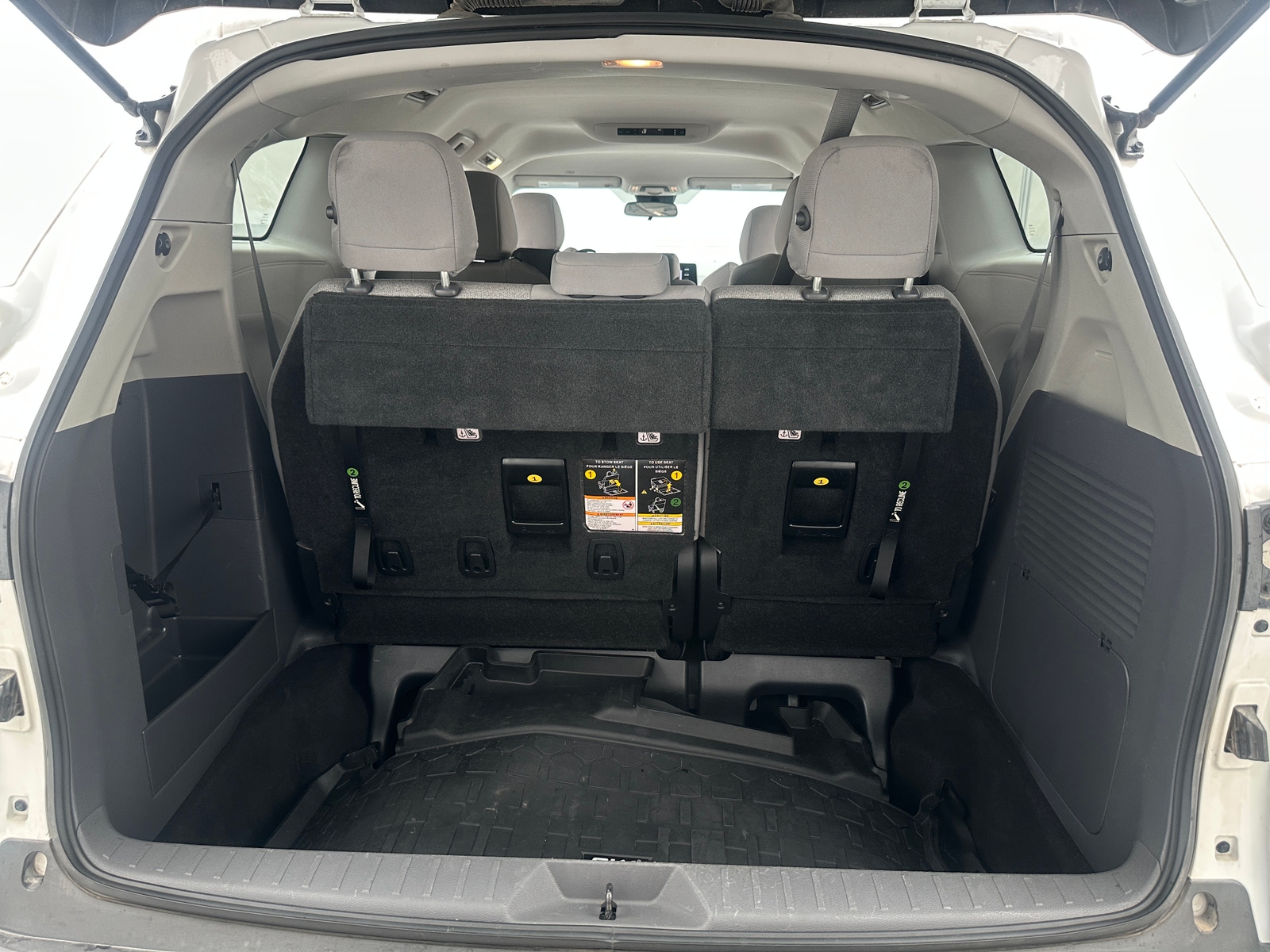 Thumbnail: 2021 Toyota Sienna - 7