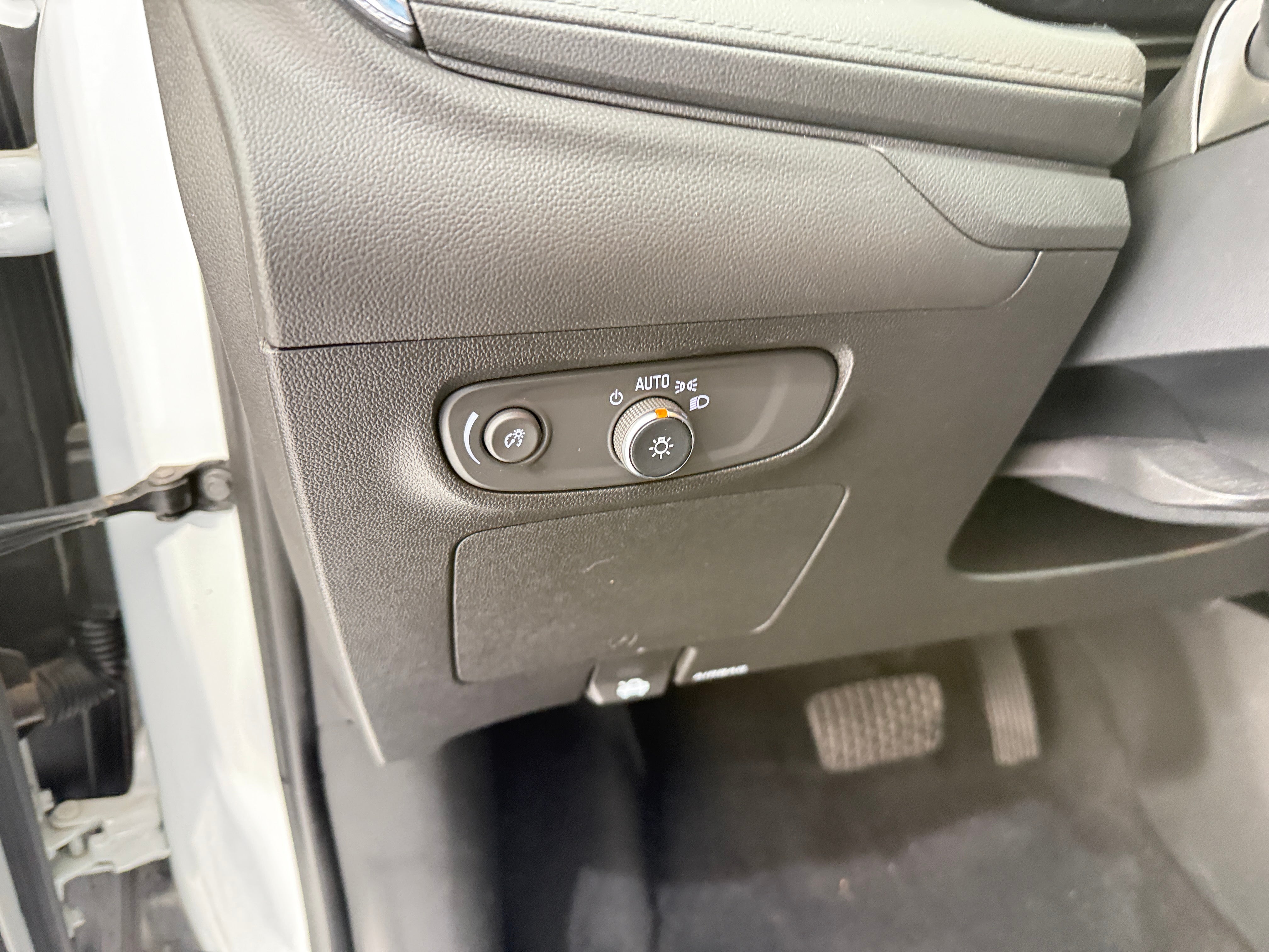 2025 Buick Encore GX Preferred - Photo 3