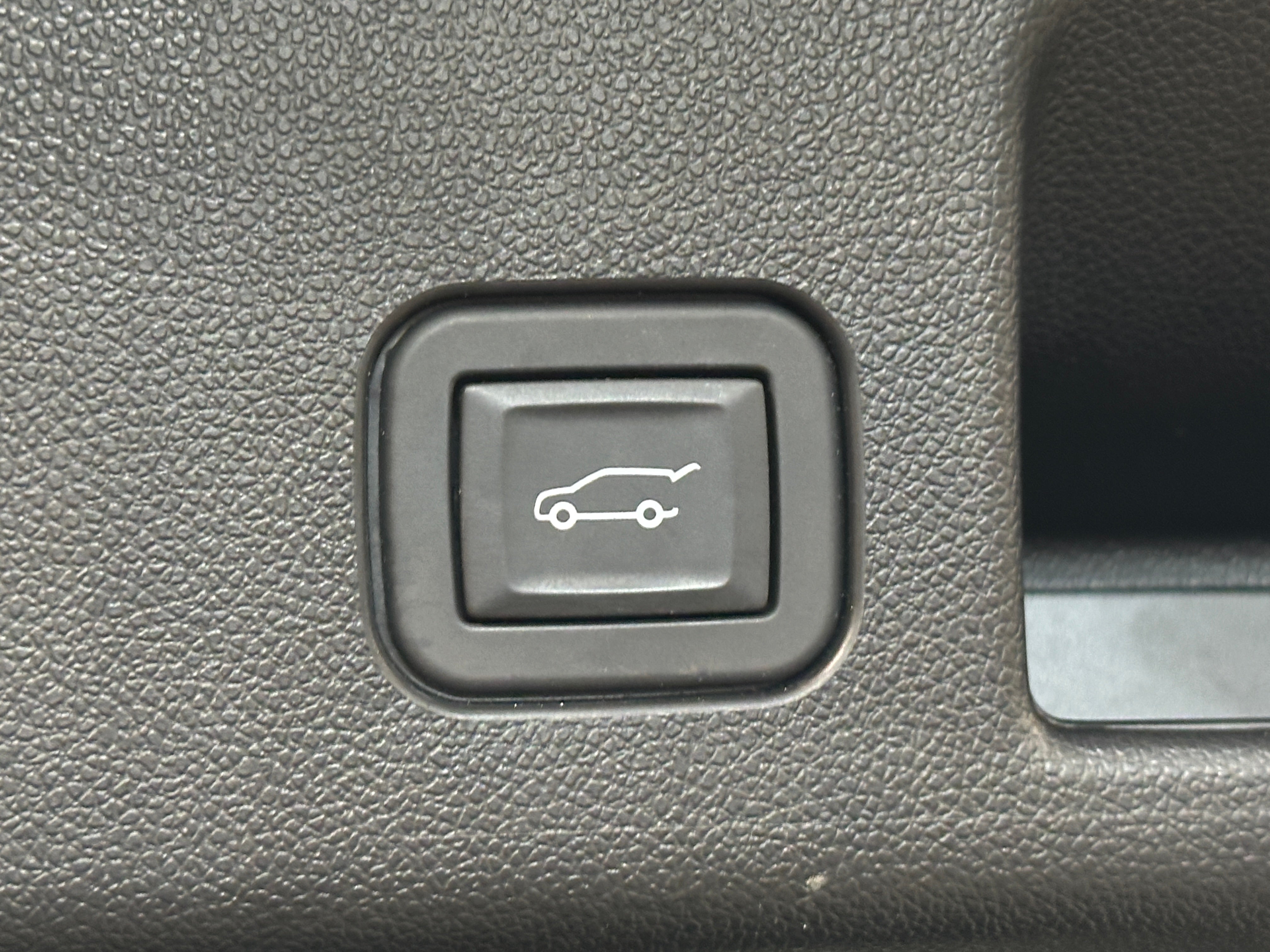 Used 2024 Chevrolet Equinox EV LT with VIN 3GN7DLRP4RS275582 for sale in Auburn, WA