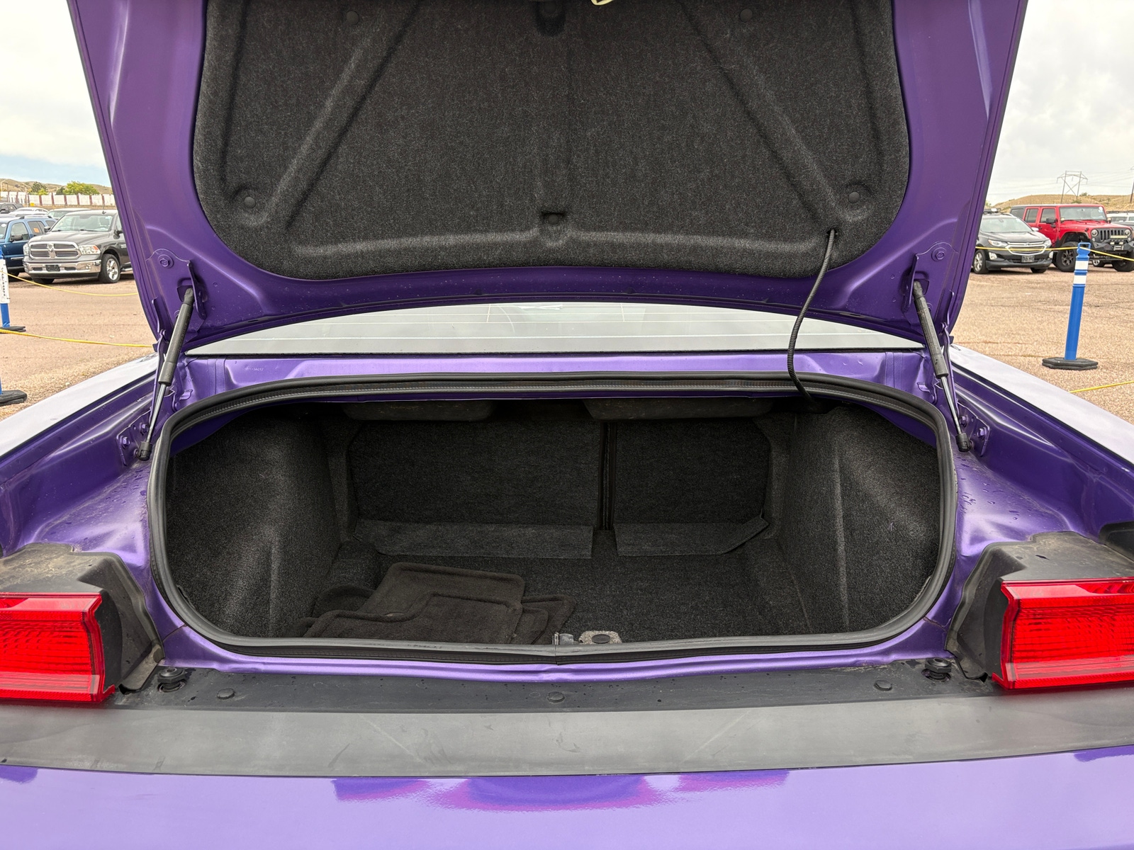 Thumbnail: 2014 Dodge Challenger - 5