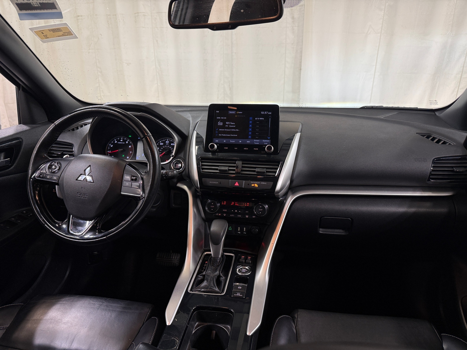 Thumbnail: 2022 Mitsubishi Eclipse Cross - 3
