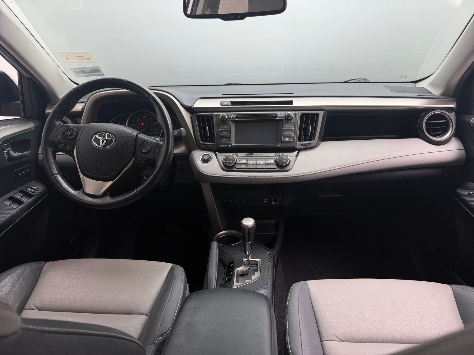 Thumbnail: 2015 Toyota RAV4 - 2