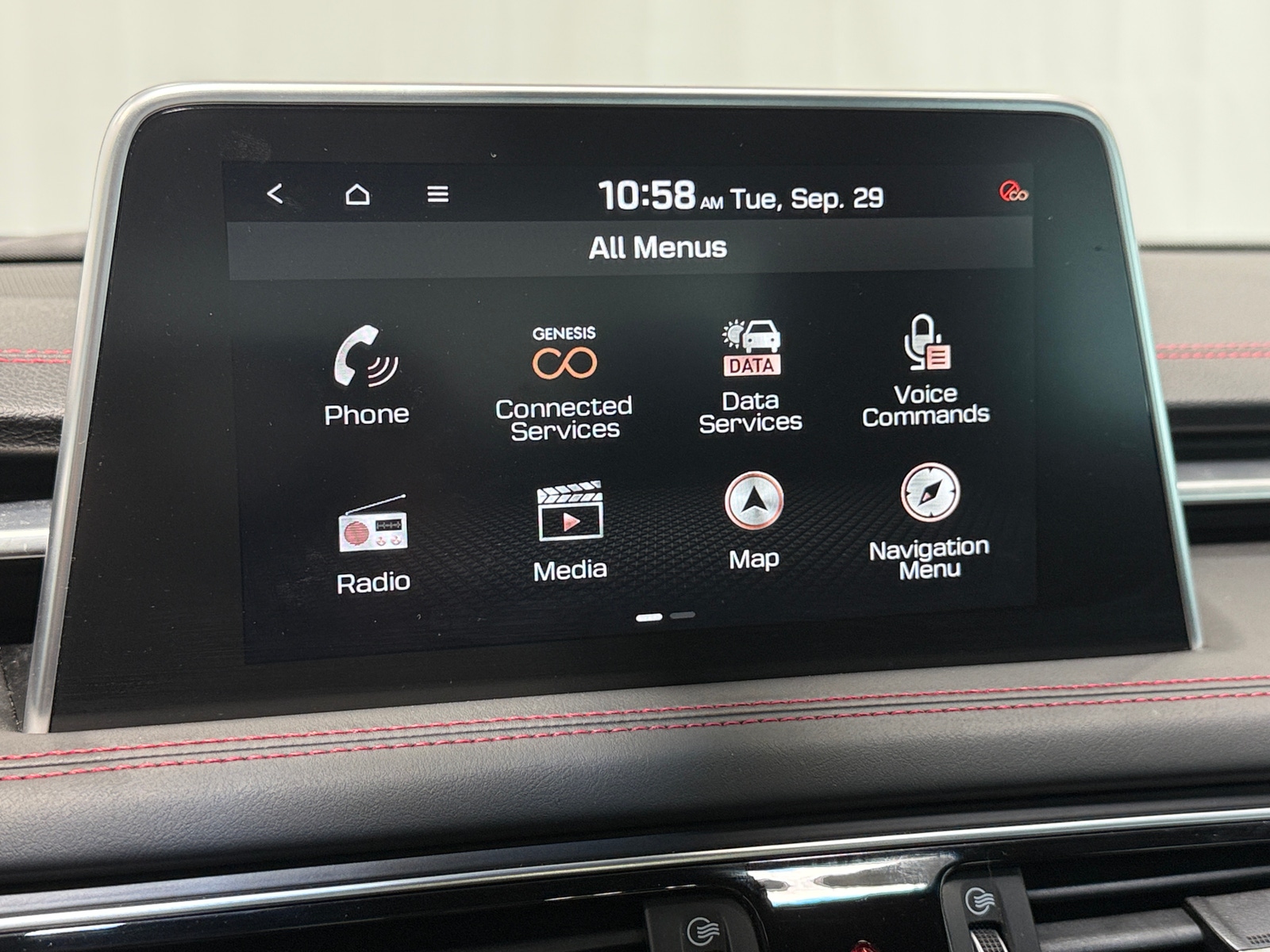 Thumbnail: 2021 Genesis G70 - 3