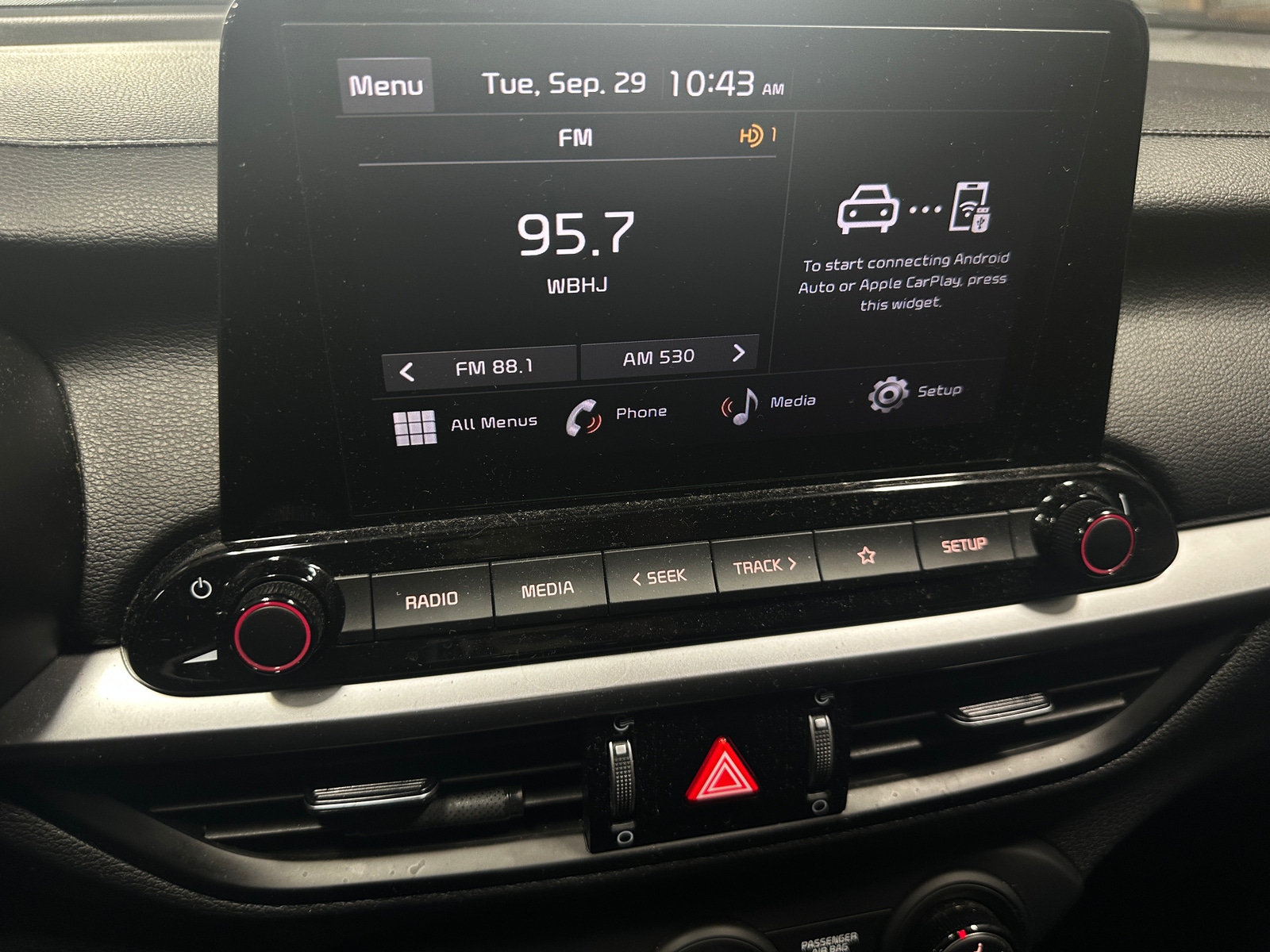 Thumbnail: 2023 Kia Forte - 4