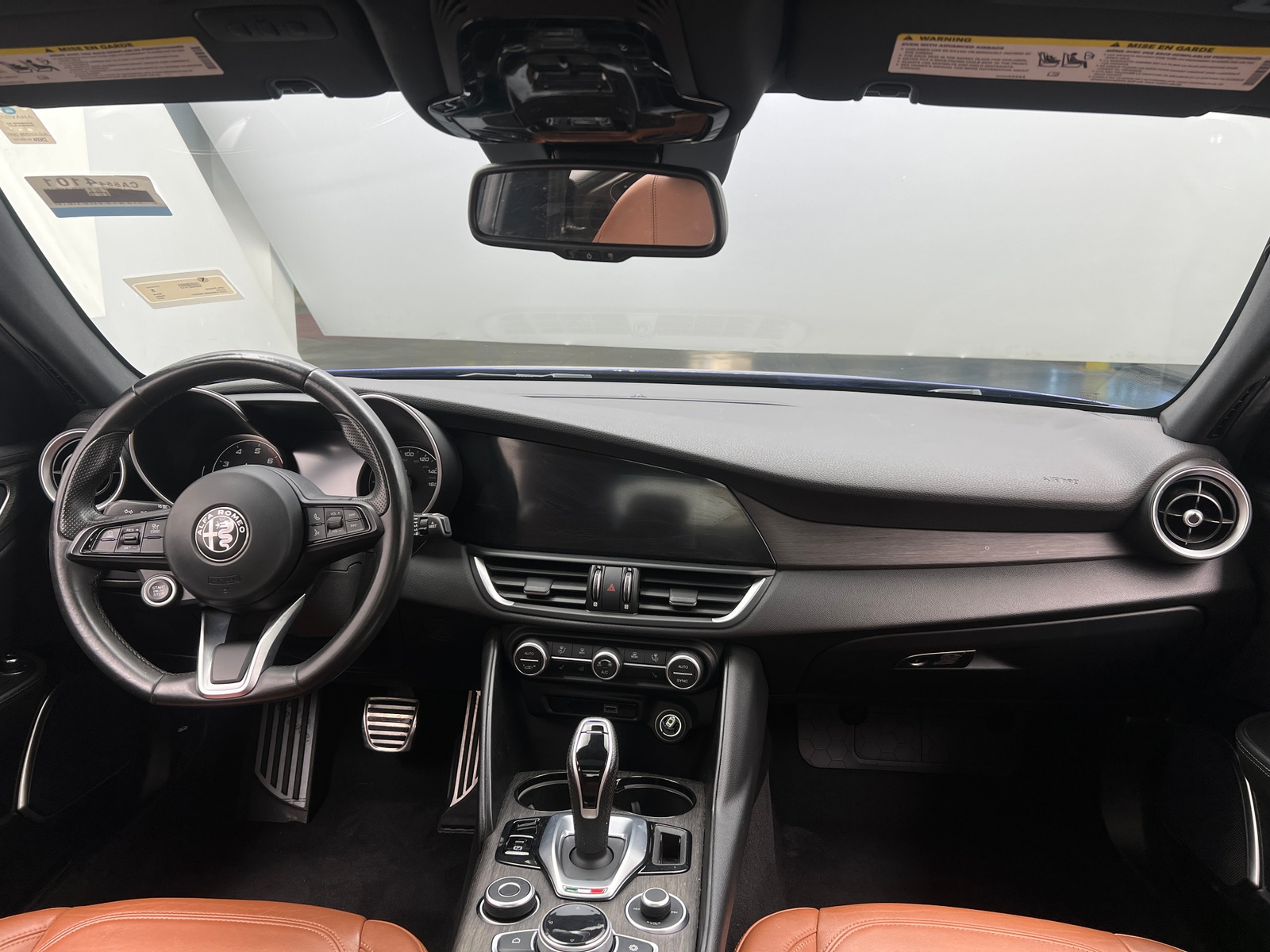 Thumbnail: 2022 Alfa Romeo Giulia - 2