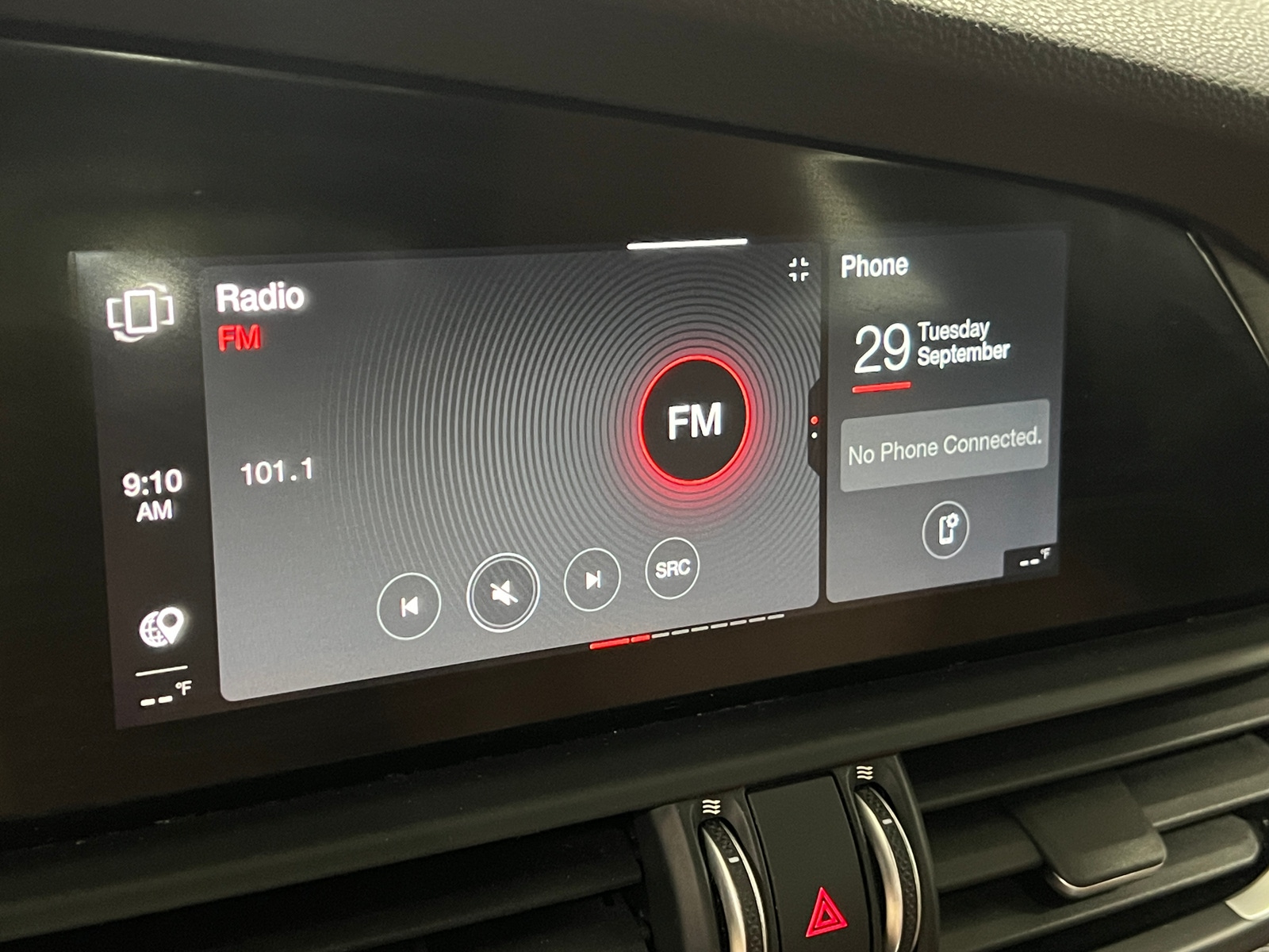 Thumbnail: 2022 Alfa Romeo Giulia - 3