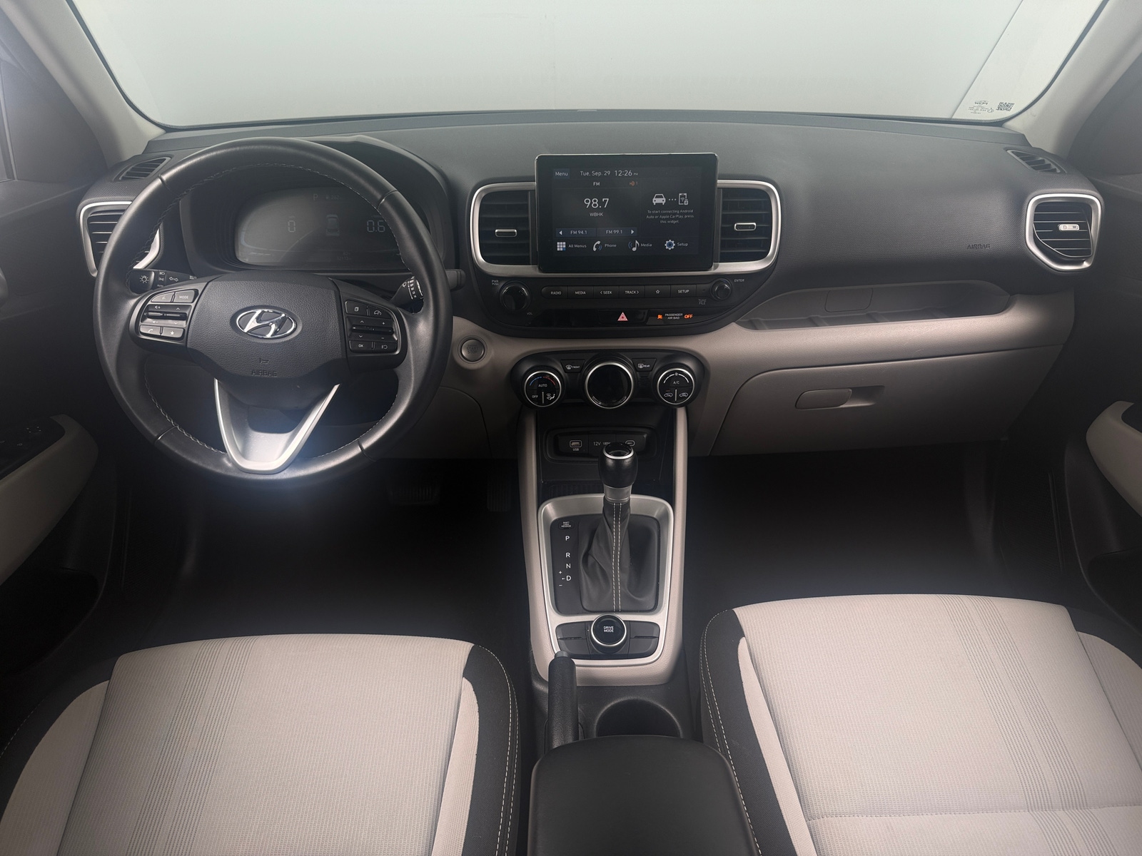 Thumbnail: 2025 Hyundai Venue - 3