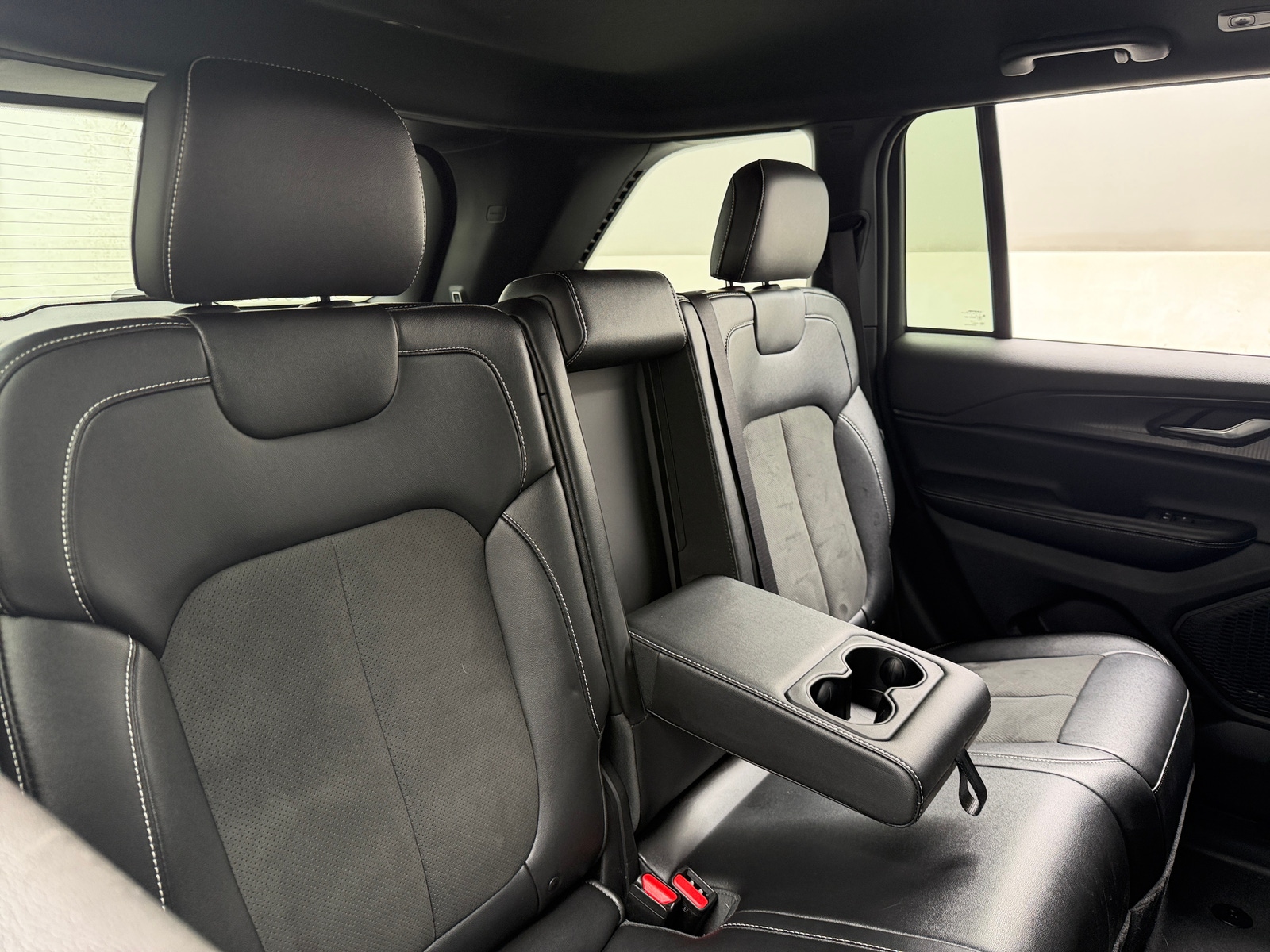 Thumbnail: 2024 Jeep Grand Cherokee - 5