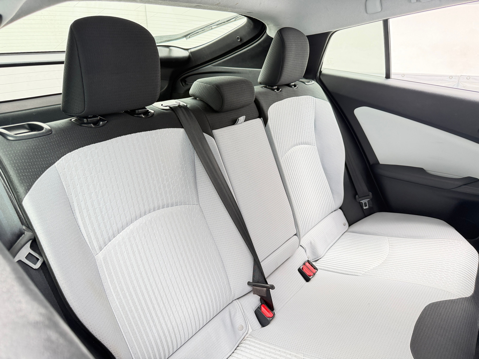 Thumbnail: 2016 Toyota Prius - 6