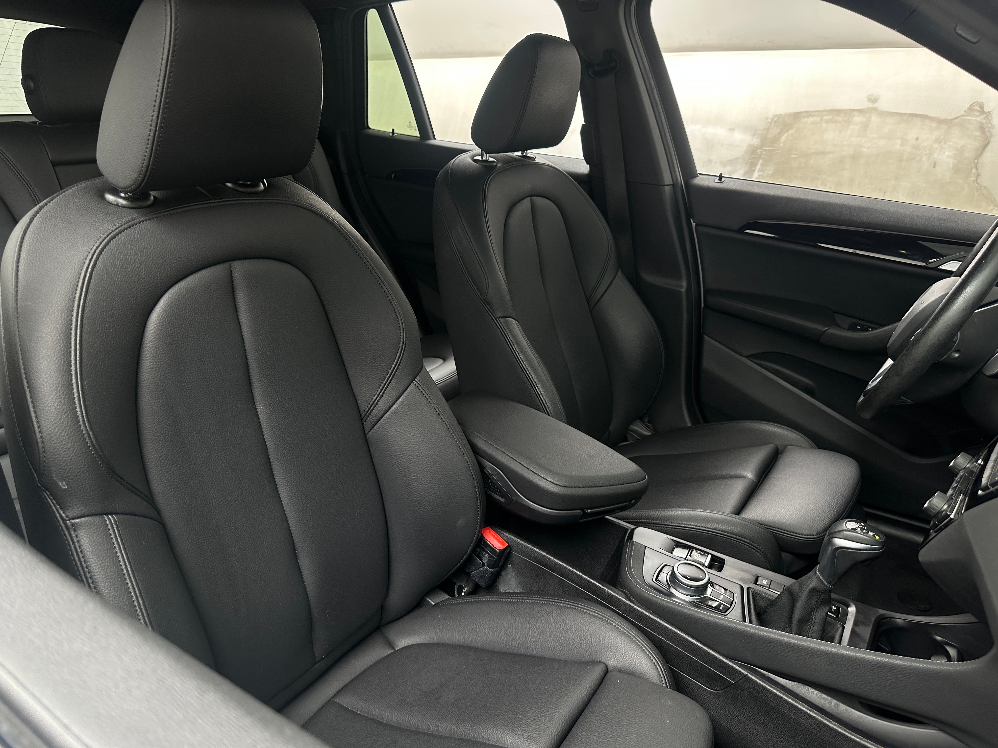 2019 BMW X1 28i