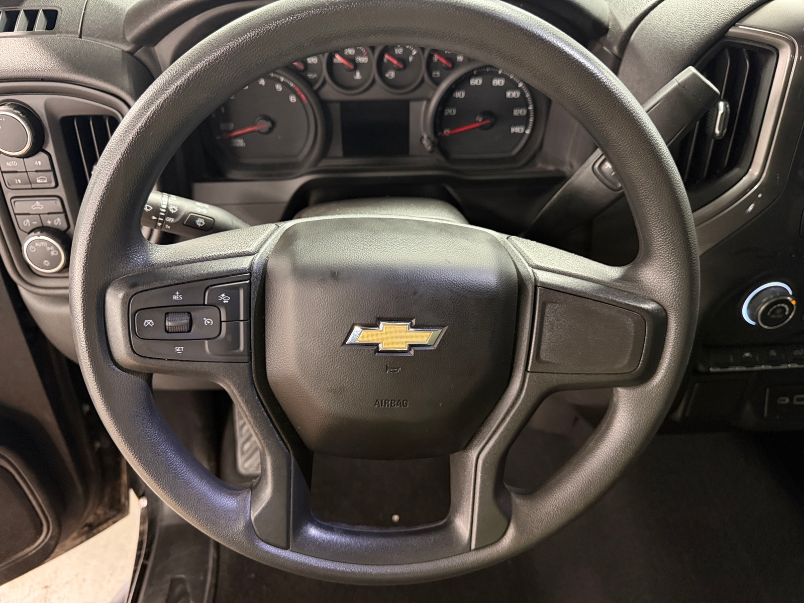Thumbnail: 2025 Chevrolet Silverado 1500 - 5