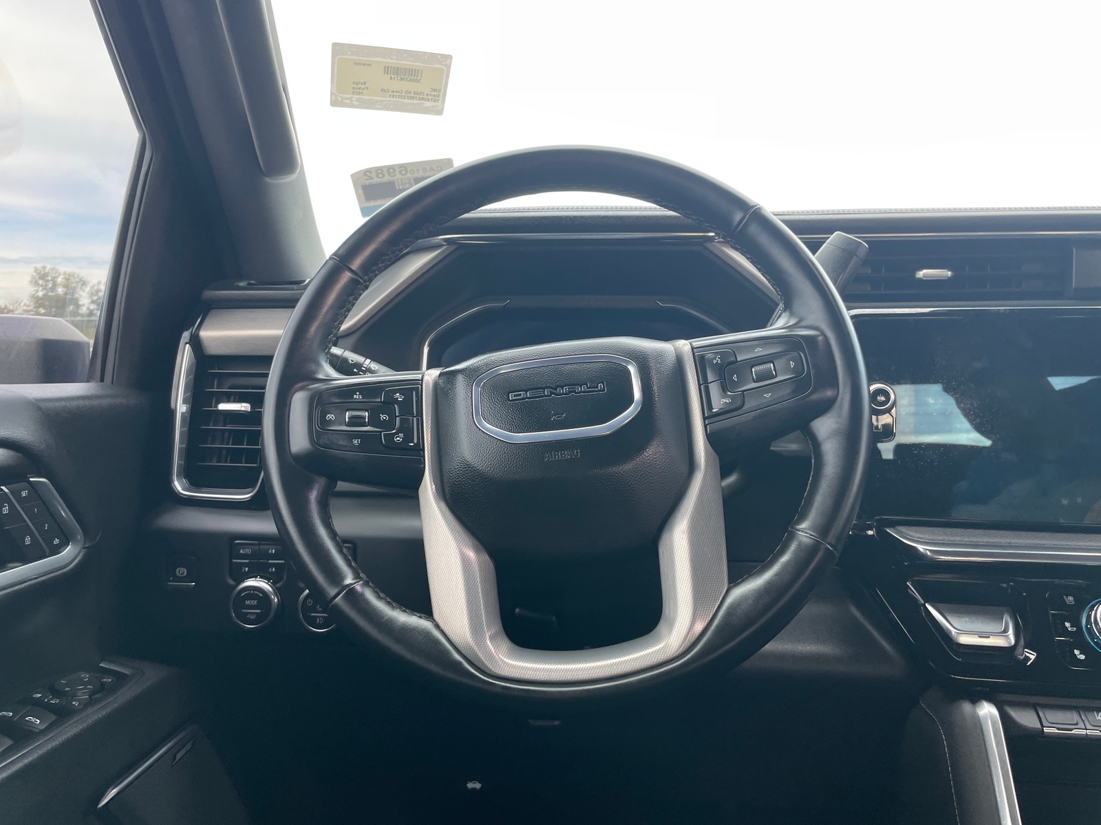 Thumbnail: 2025 GMC Sierra 2500 - 4