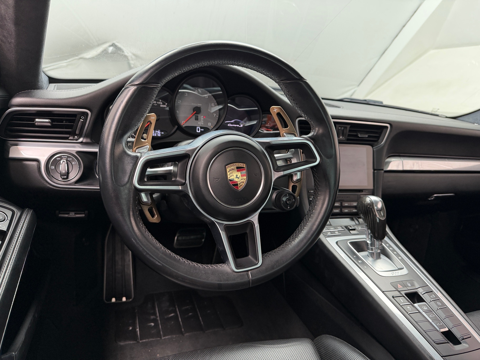 Thumbnail: 2017 Porsche 911 - 4