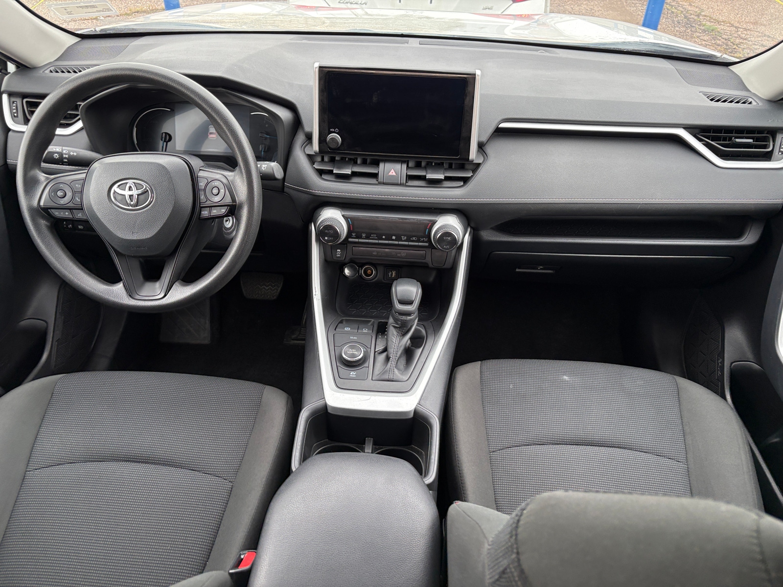 Thumbnail: 2025 Toyota RAV4 - 3