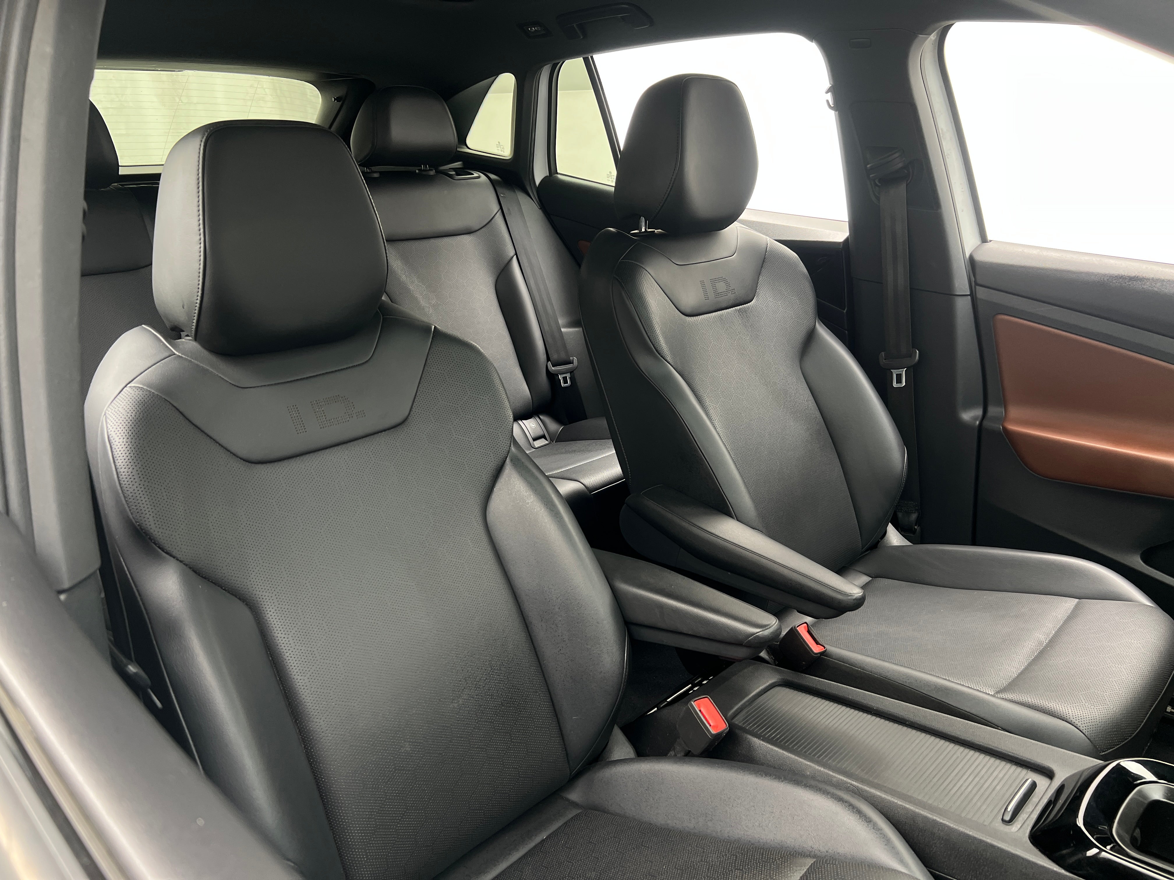 Used 2021 Volkswagen ID.4 PRO S with VIN WVGKMPE2XMP044886 for sale in Auburn, WA