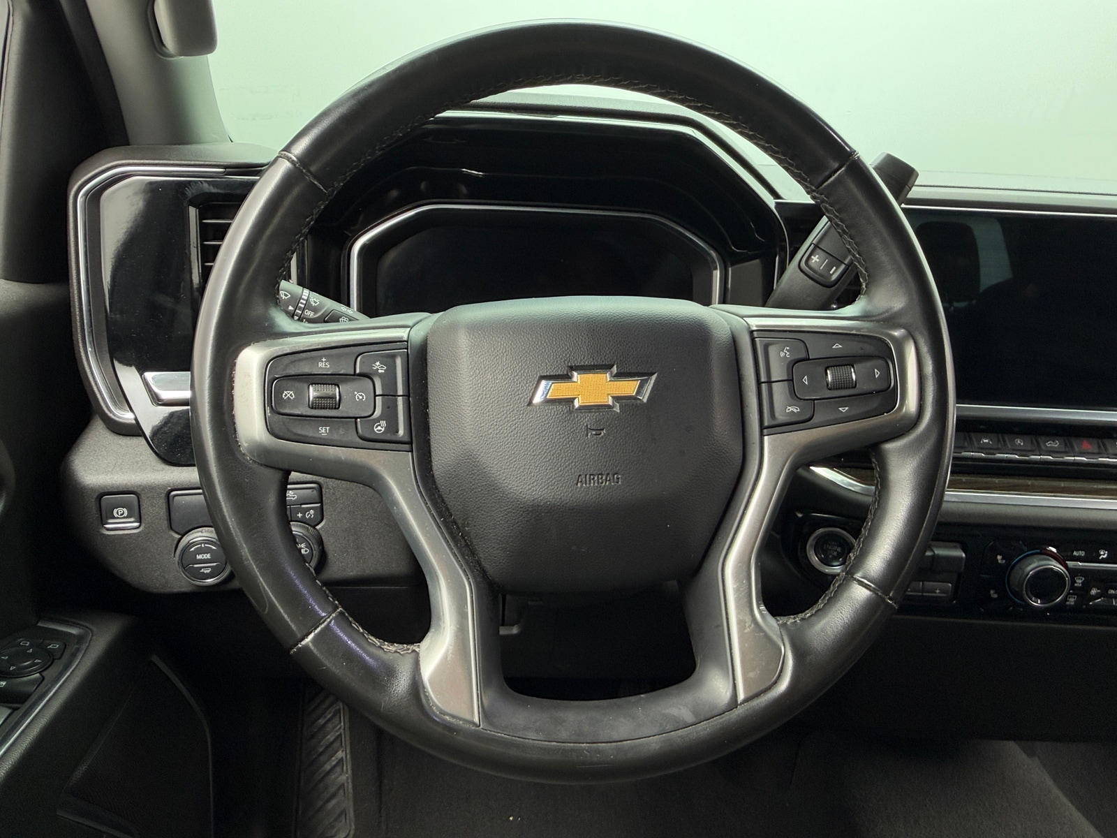 Thumbnail: 2025 Chevrolet Silverado 1500 - 5